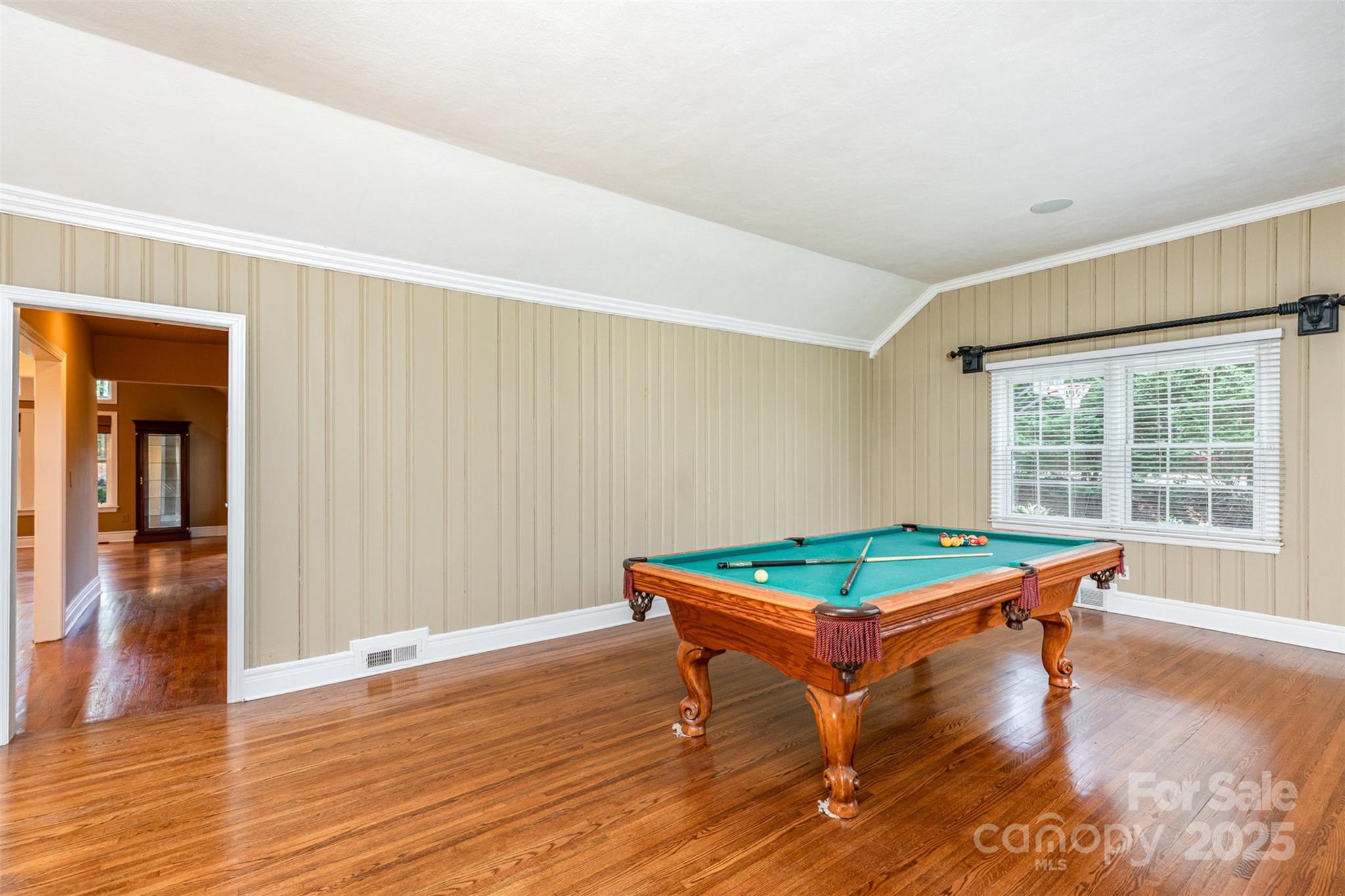4467 Woodlark Lane