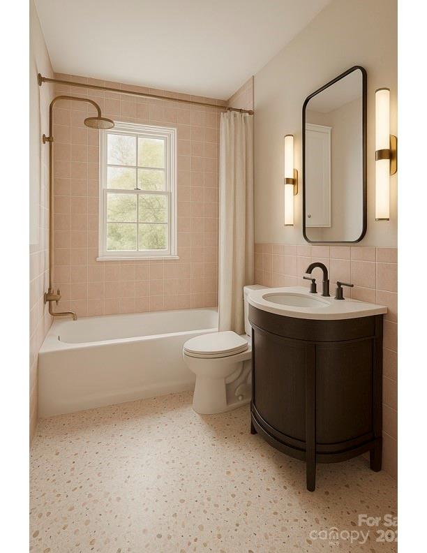 Charlotte, North Carolina 28211, United States, 5 Bedrooms Bedrooms, ,4 BathroomsBathrooms,Residential,Active,112546