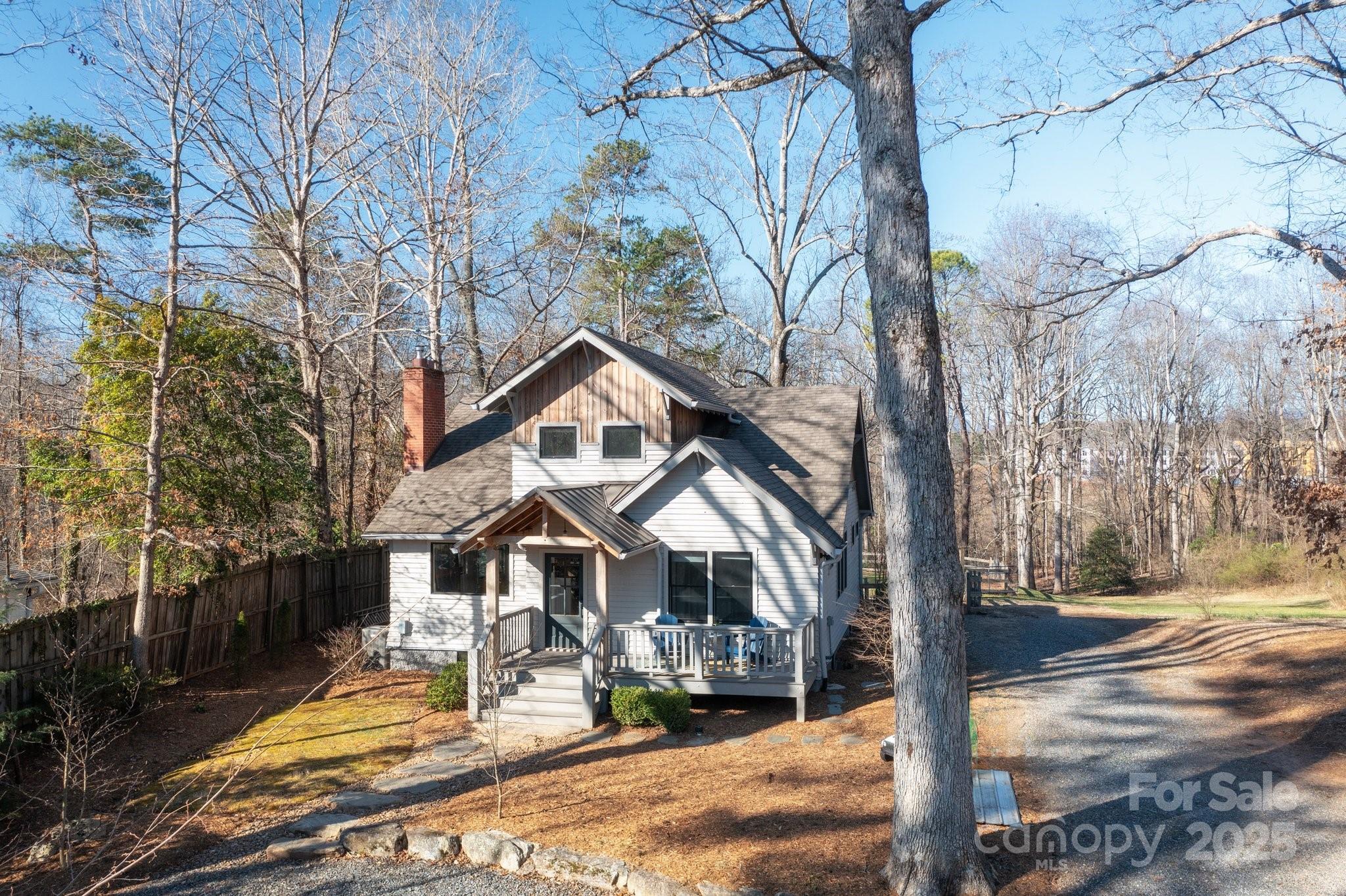 122 and 124 Shelburne Road