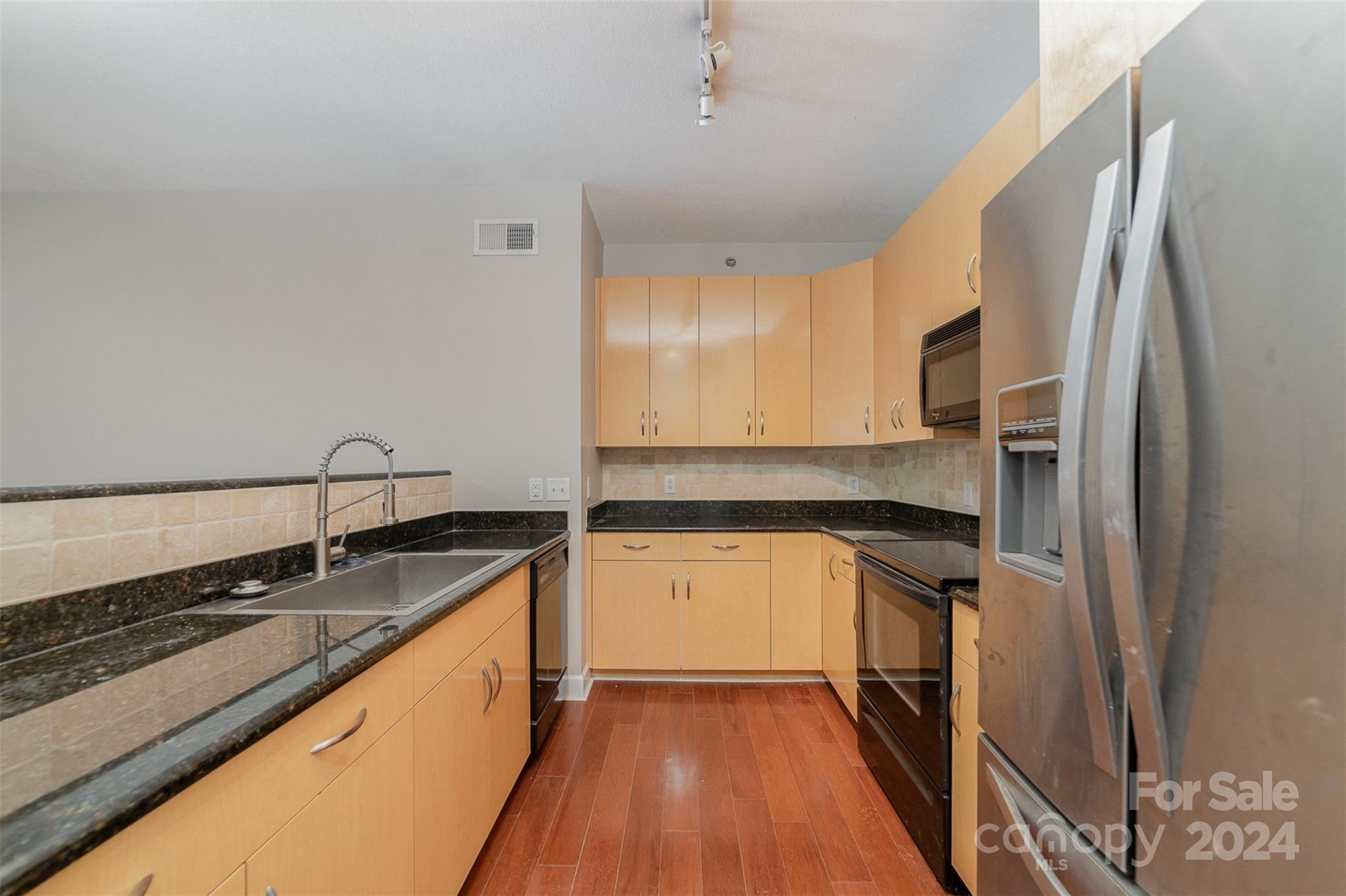 Latta Pavilion - Residential