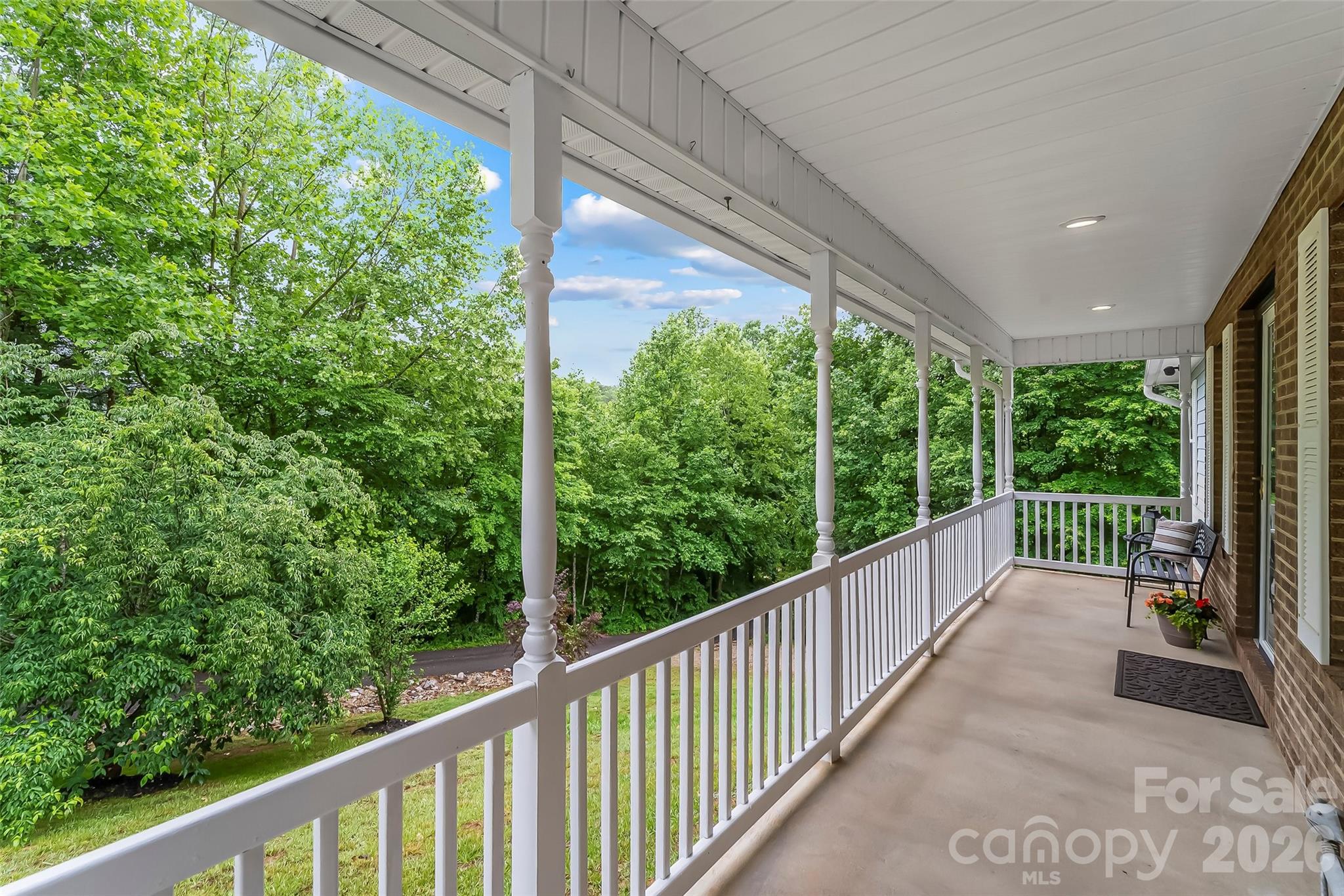 570 Pleasant View Drive