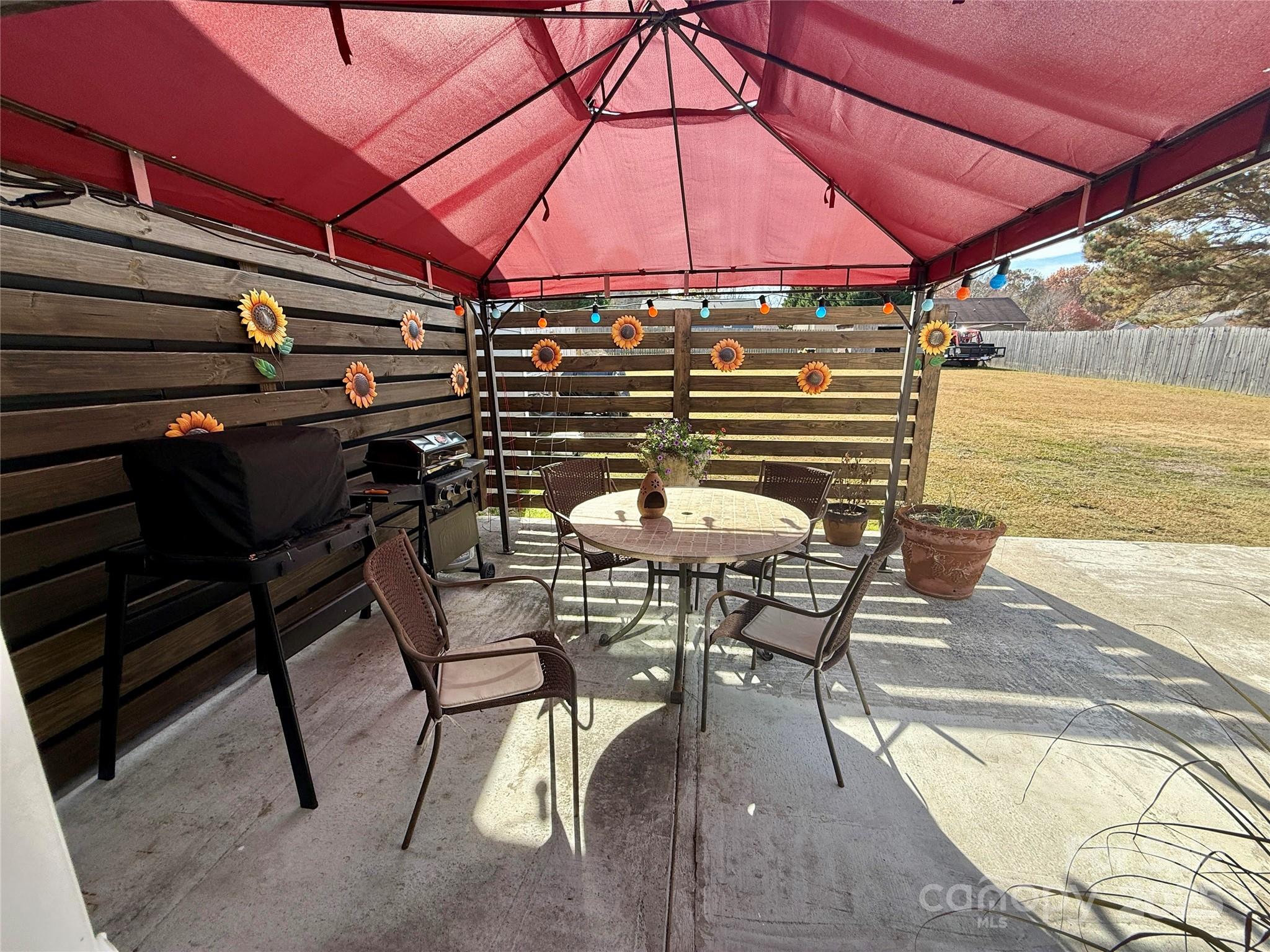 2241 Indian Cross Trail