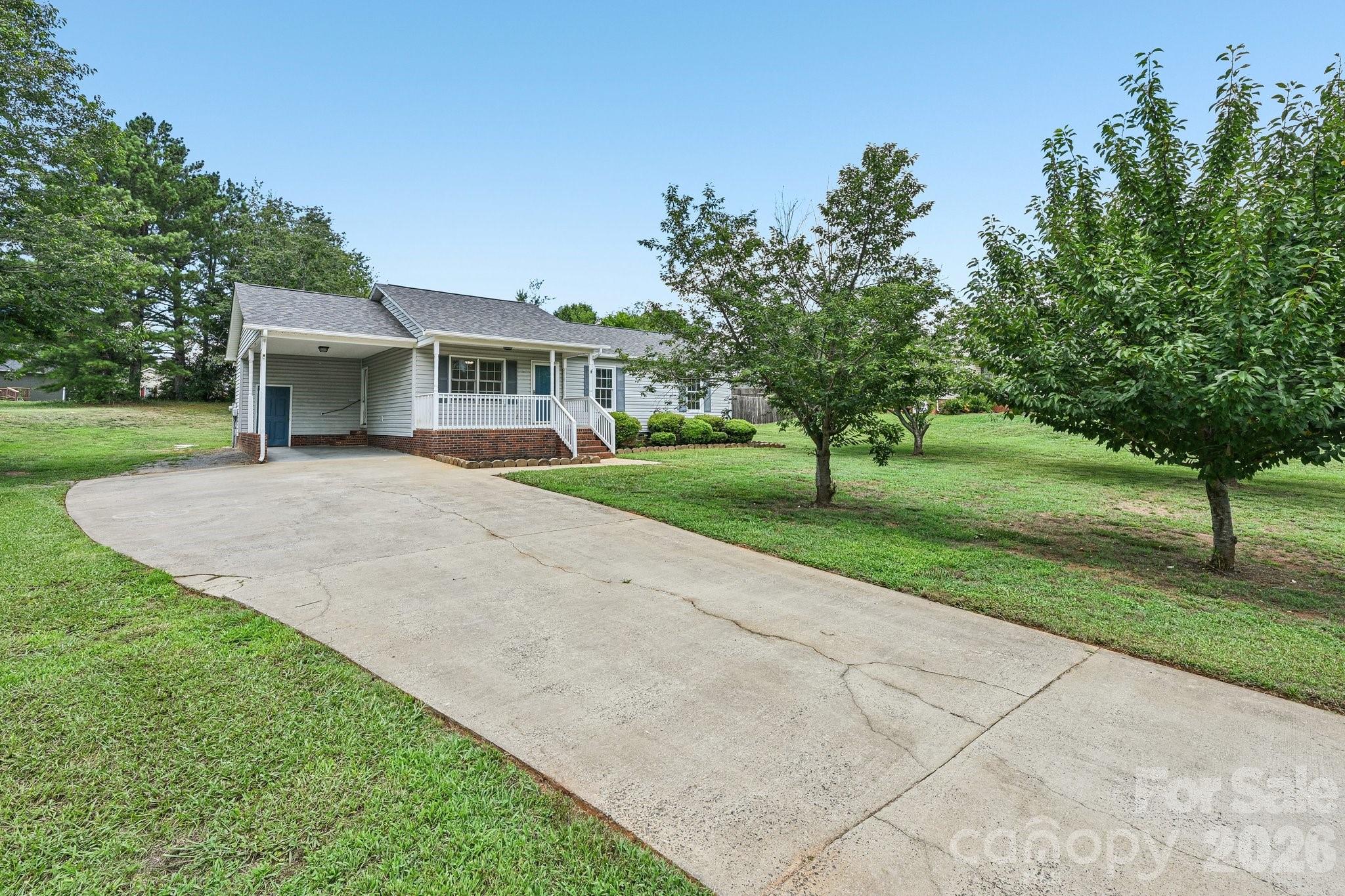 738 Mcdaniel Road