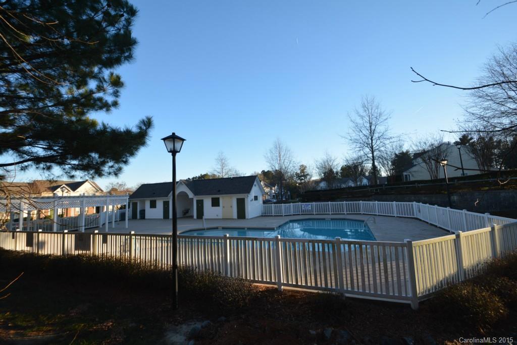 Windsor Trace - Residential