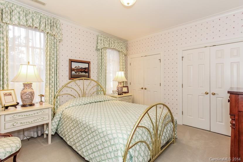 The Peninsula - Residential