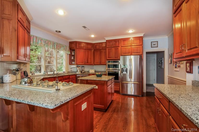 The Peninsula - Residential