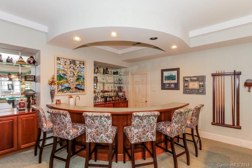 The Peninsula - Residential