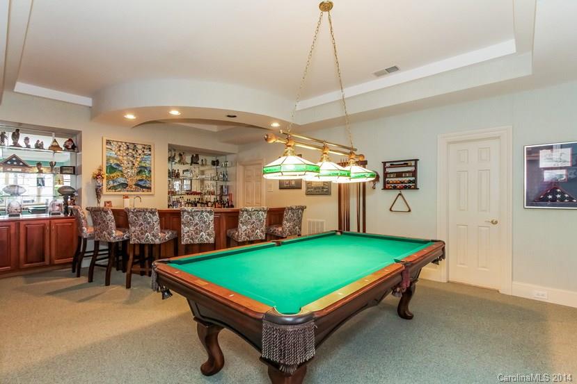 The Peninsula - Residential