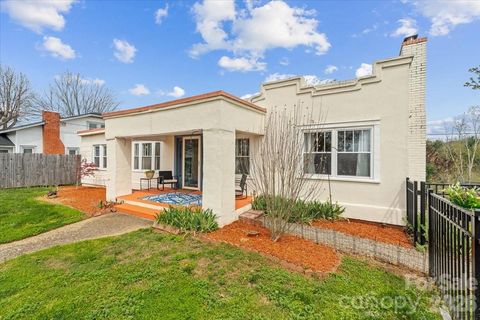 Photo of 63 Washington Avenue, Asheville, NC 28804 (MLS # 4358977)