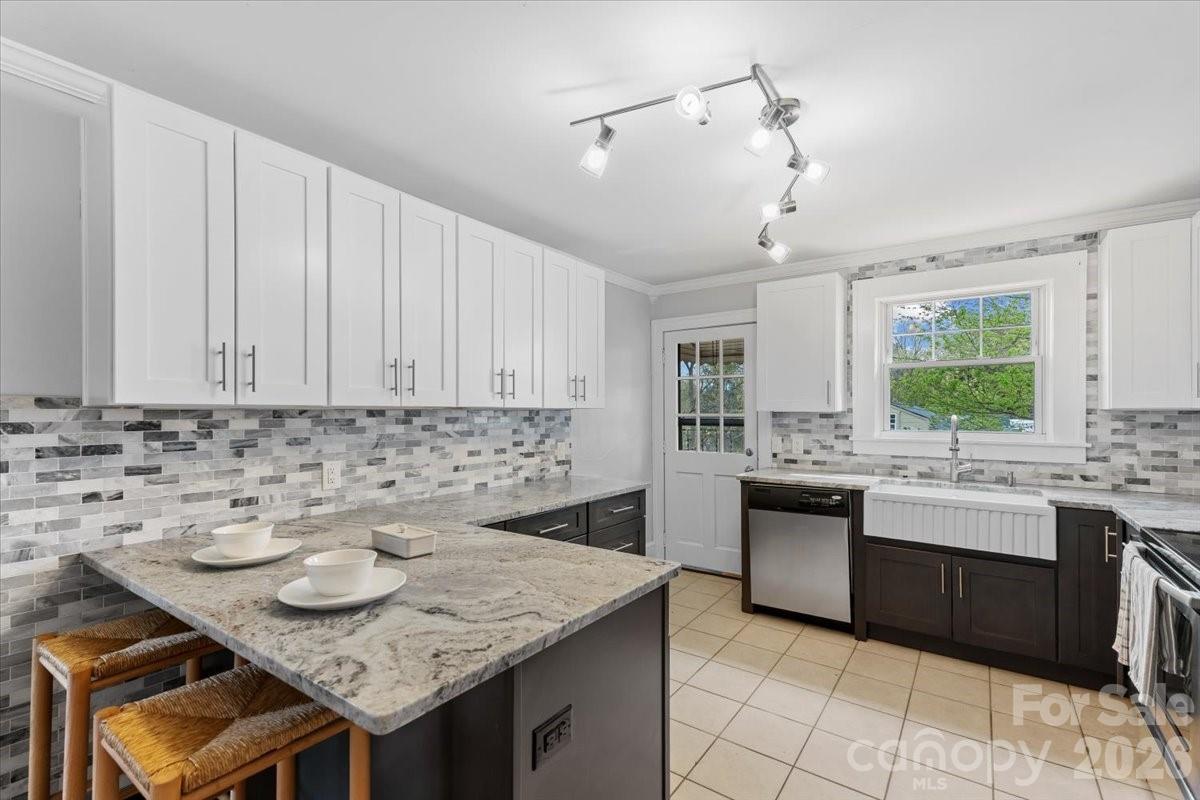 Broadmoor - Residential