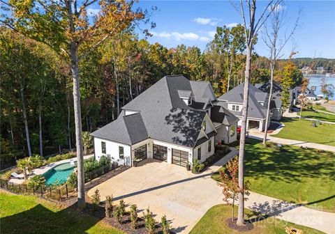 124 Direct Drive Mooresville NC 28117