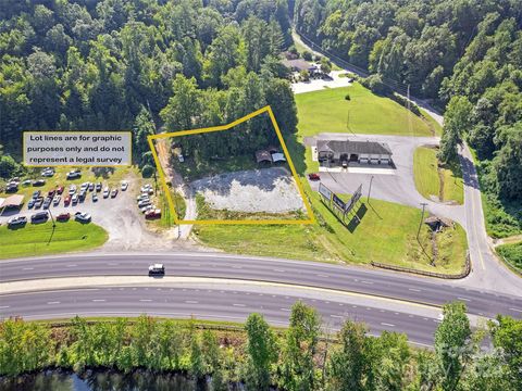 TR A Hwy     74 Highway W Whittier NC 28789