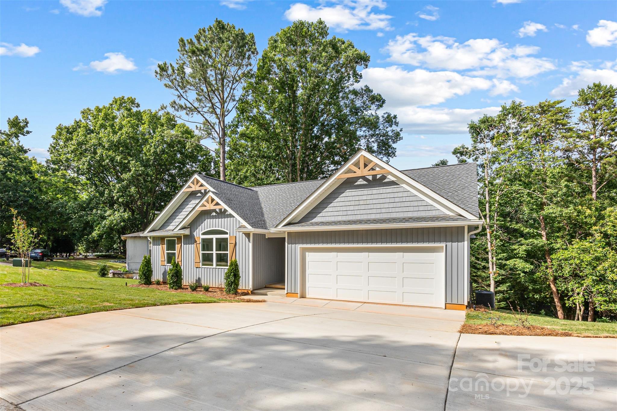 Tega Cay - Residential