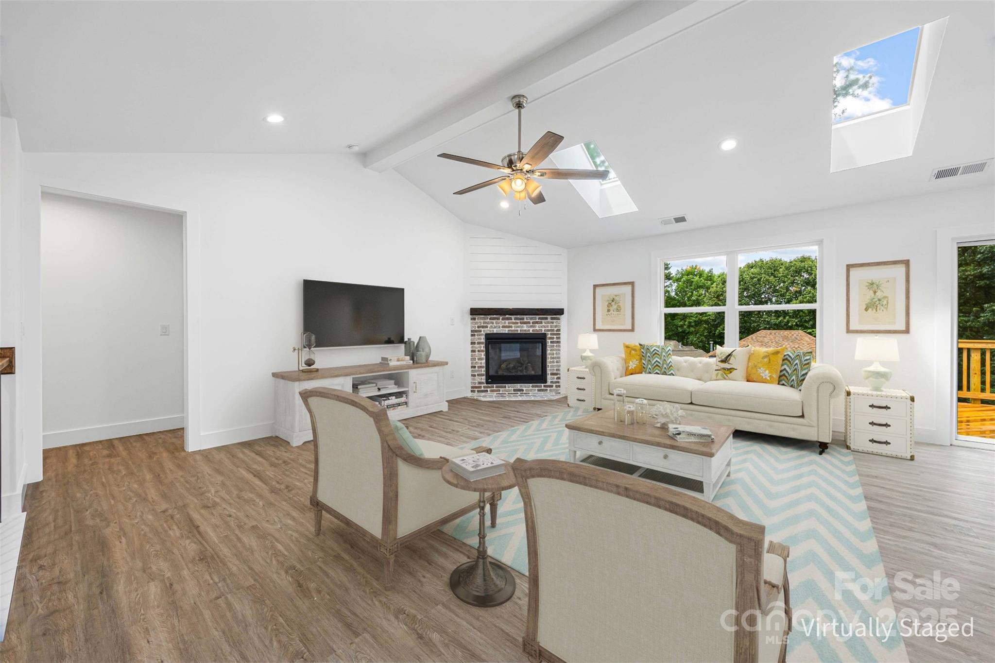 Tega Cay - Residential