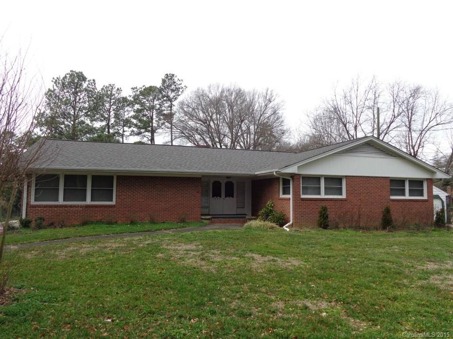 Great all brick ranch, very well built. Needs some updating, roof and heat a few years old per seller. A great price!