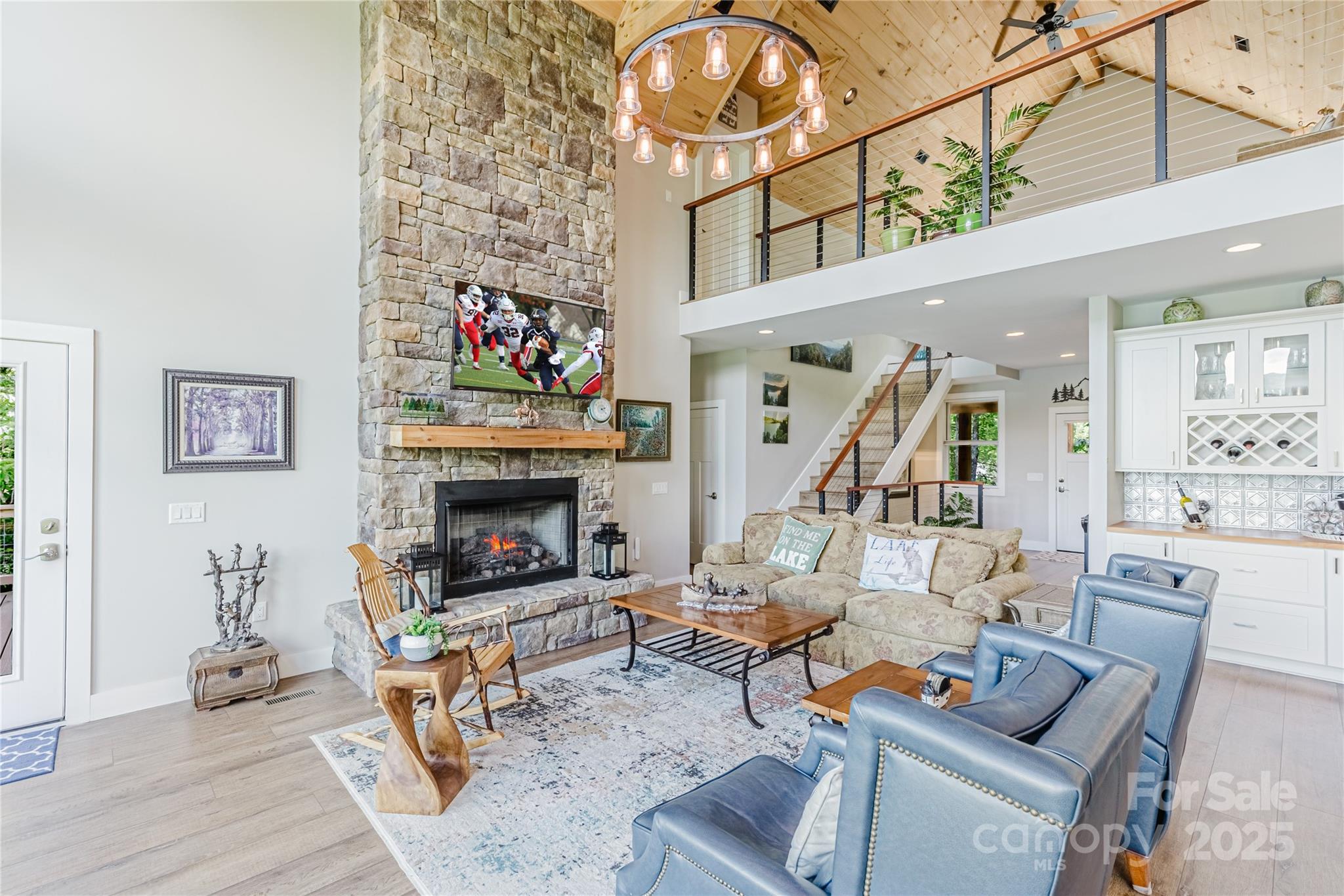 216 Alarka Point