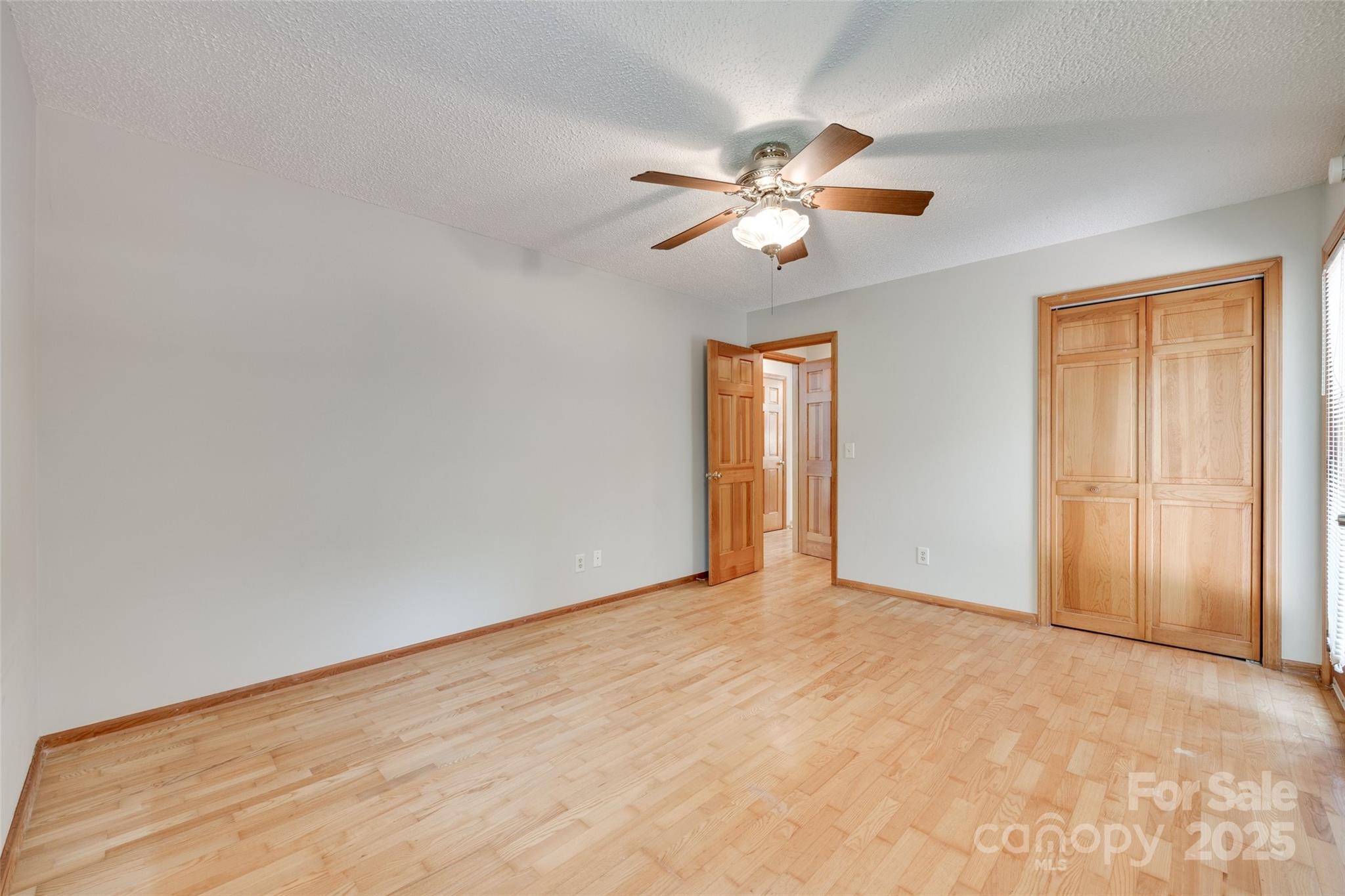 Tega Cay - Residential