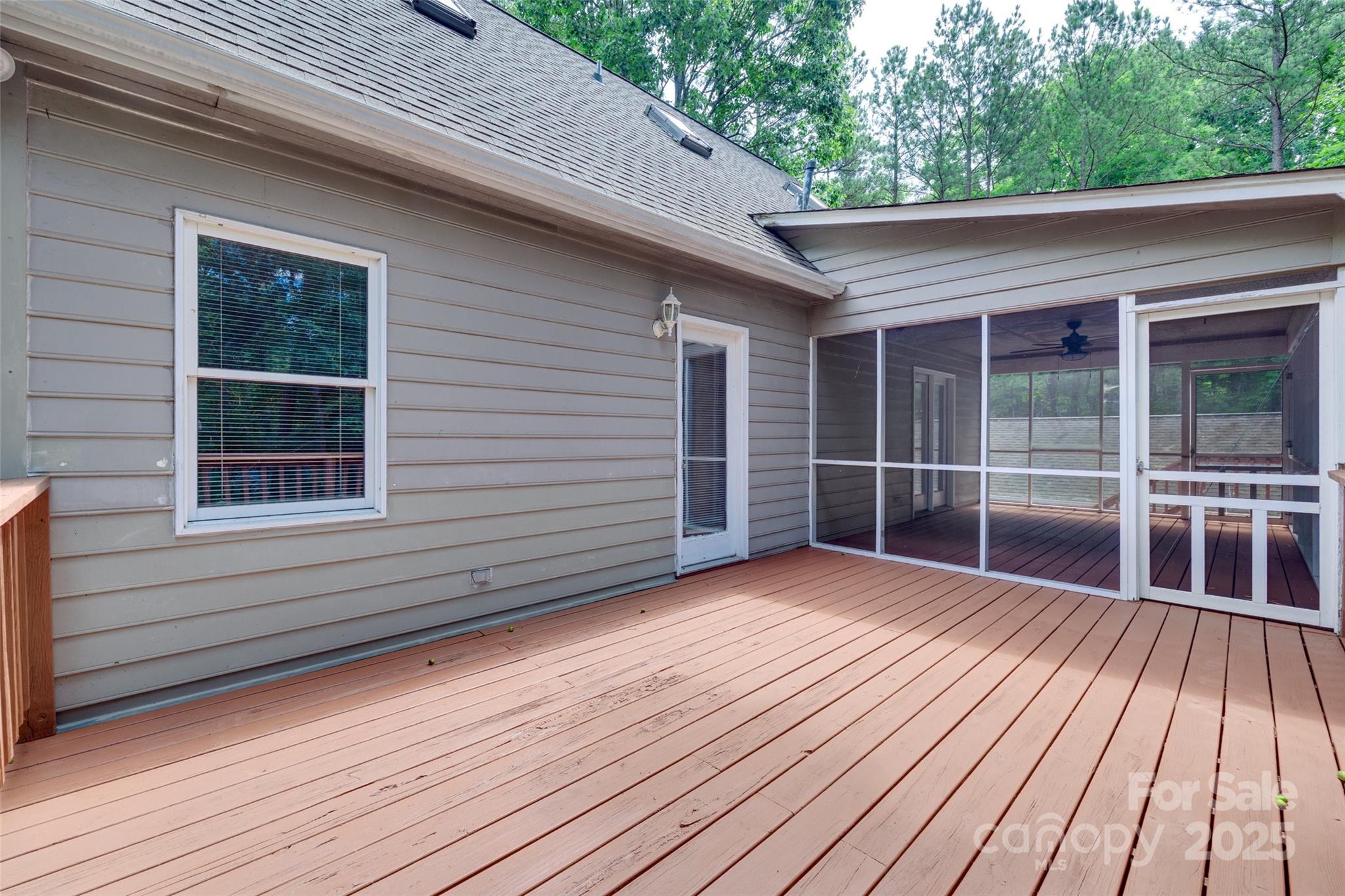 Tega Cay - Residential