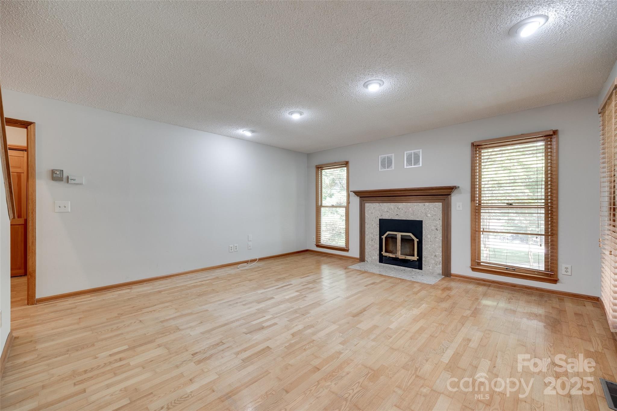 Tega Cay - Residential