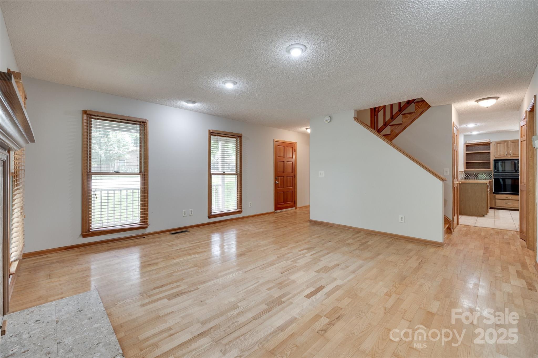 Tega Cay - Residential