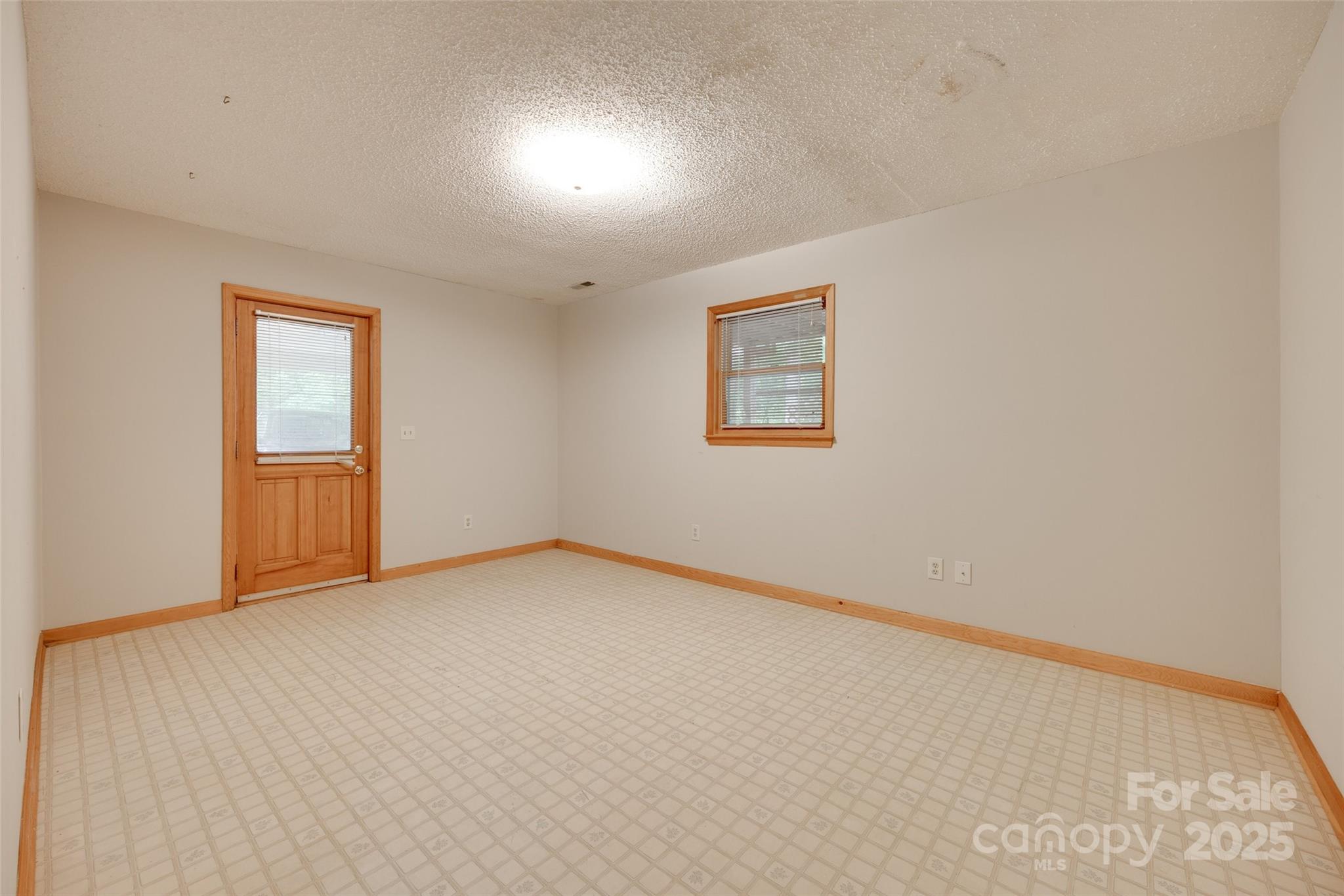 Tega Cay - Residential