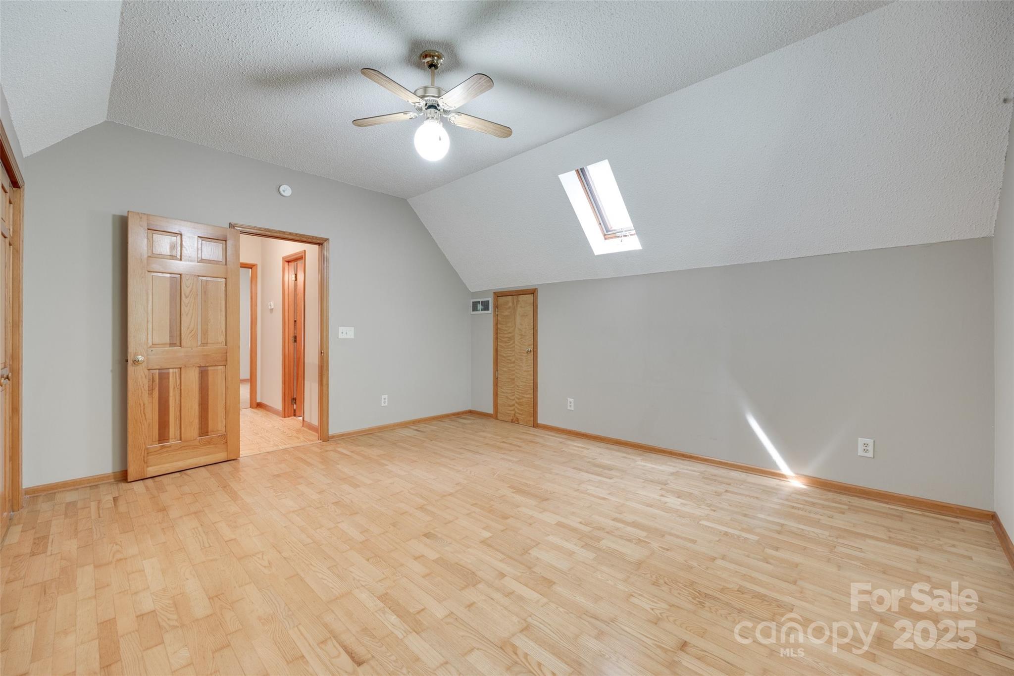 Tega Cay - Residential