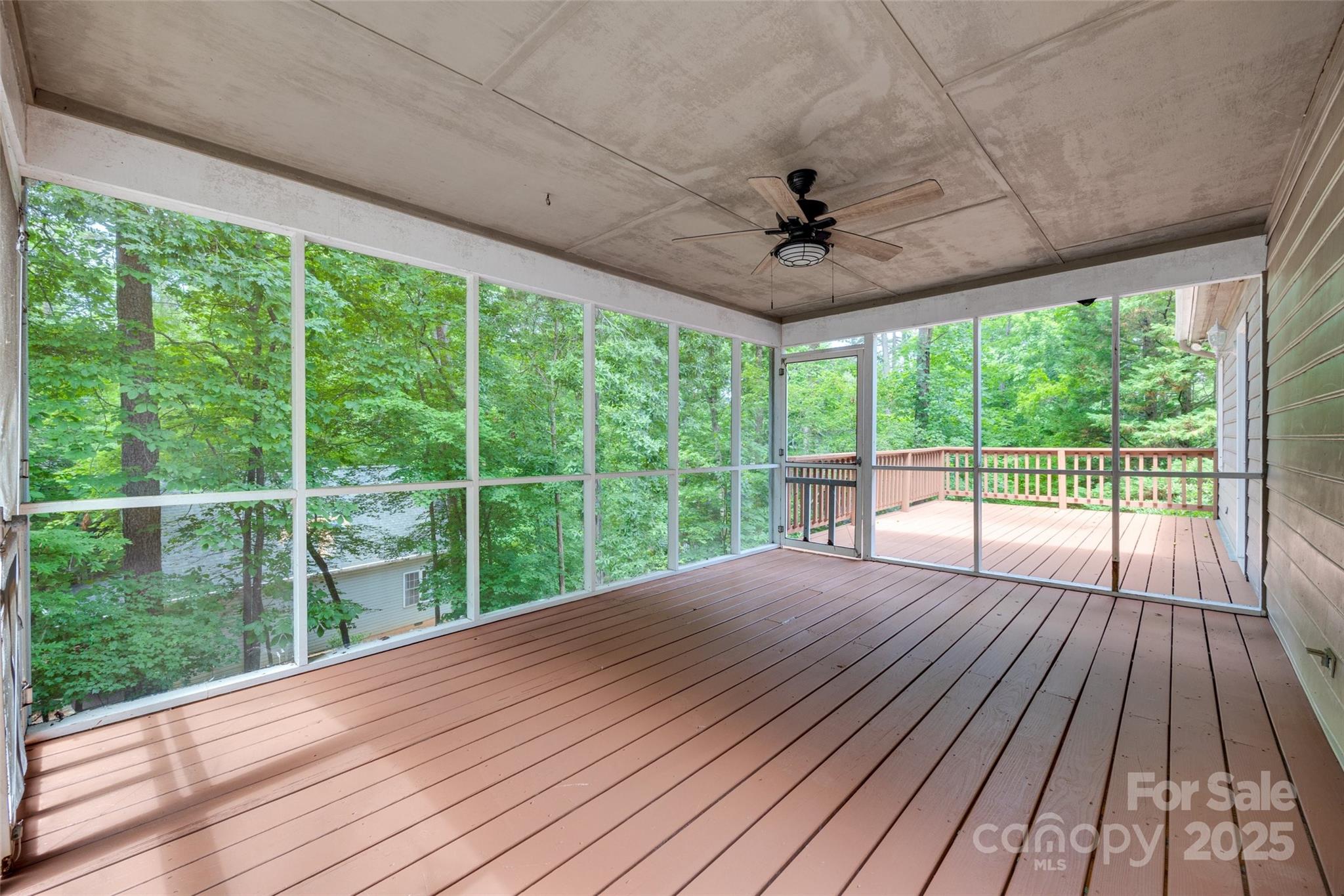 Tega Cay - Residential