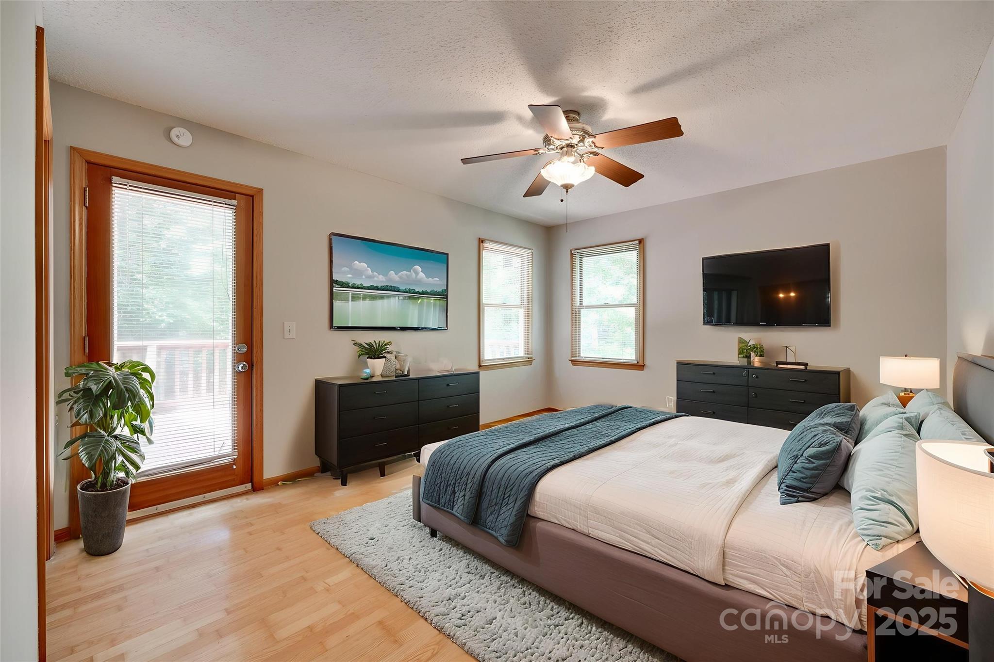 Tega Cay - Residential