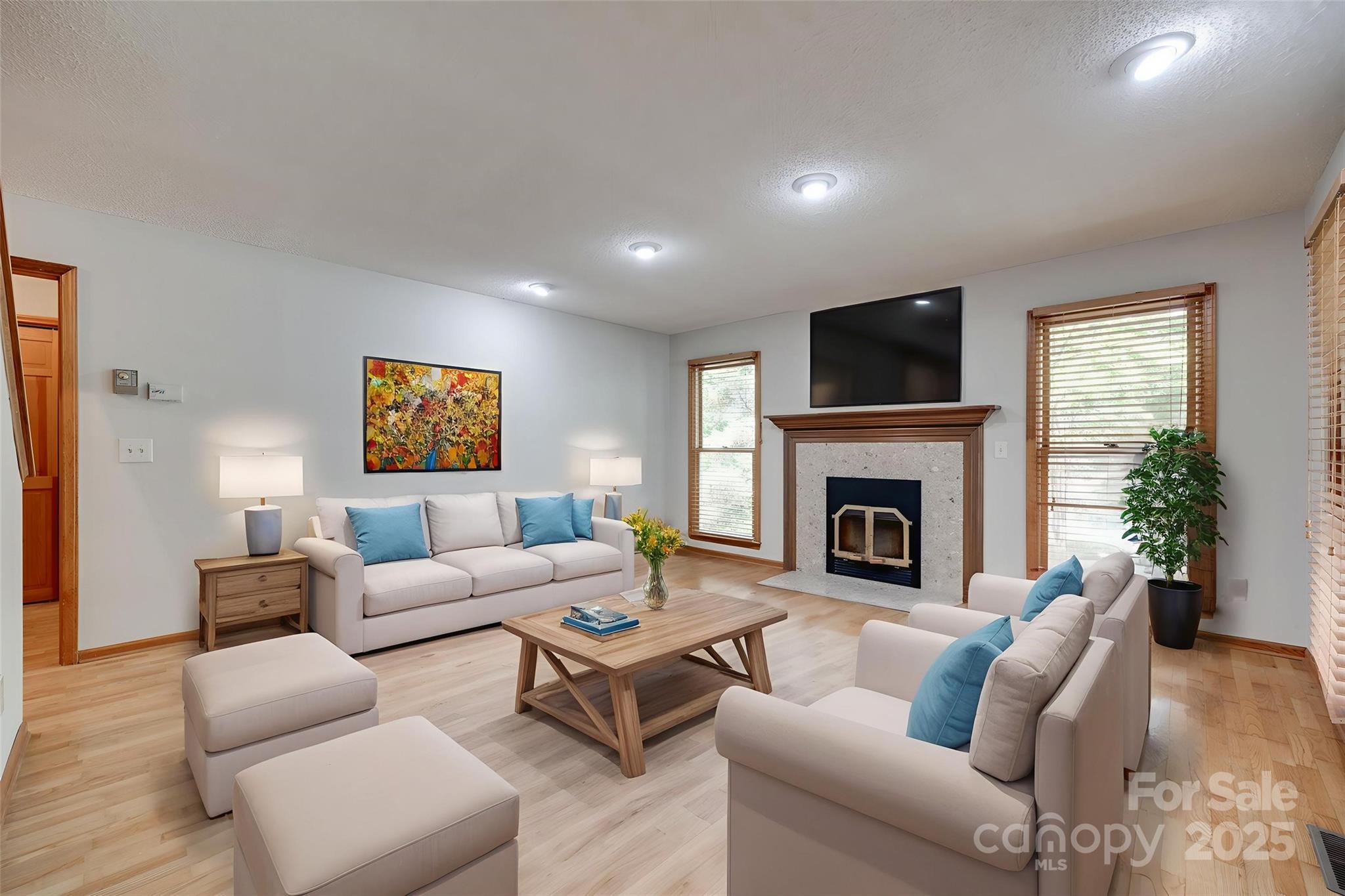 Tega Cay - Residential