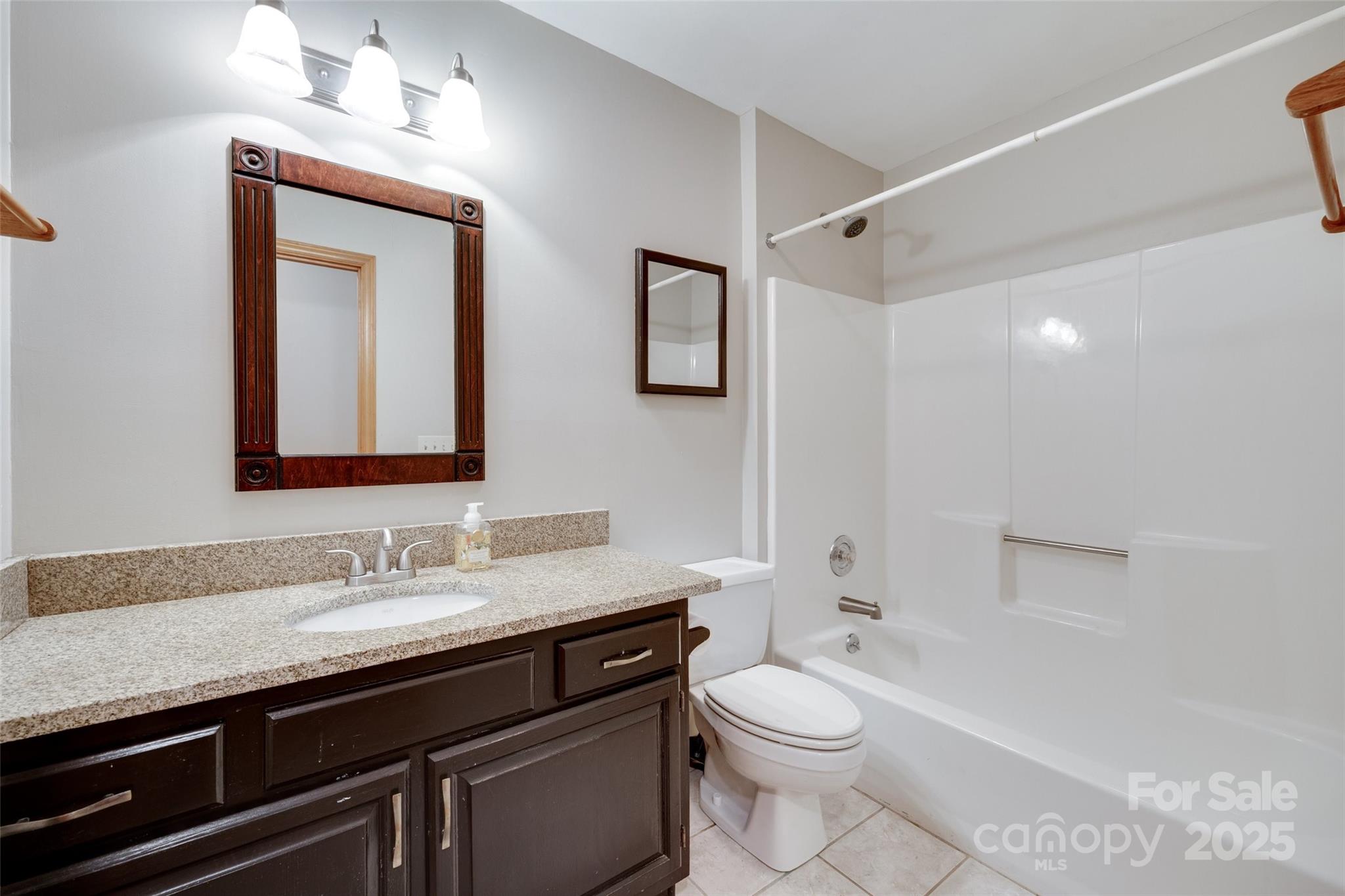 Tega Cay - Residential