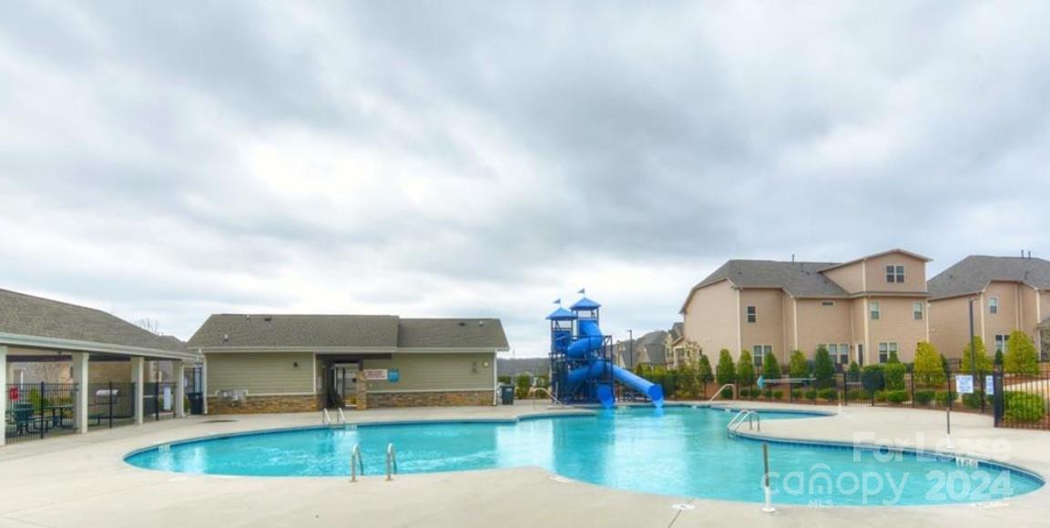 Queensbridge - Residential Lease