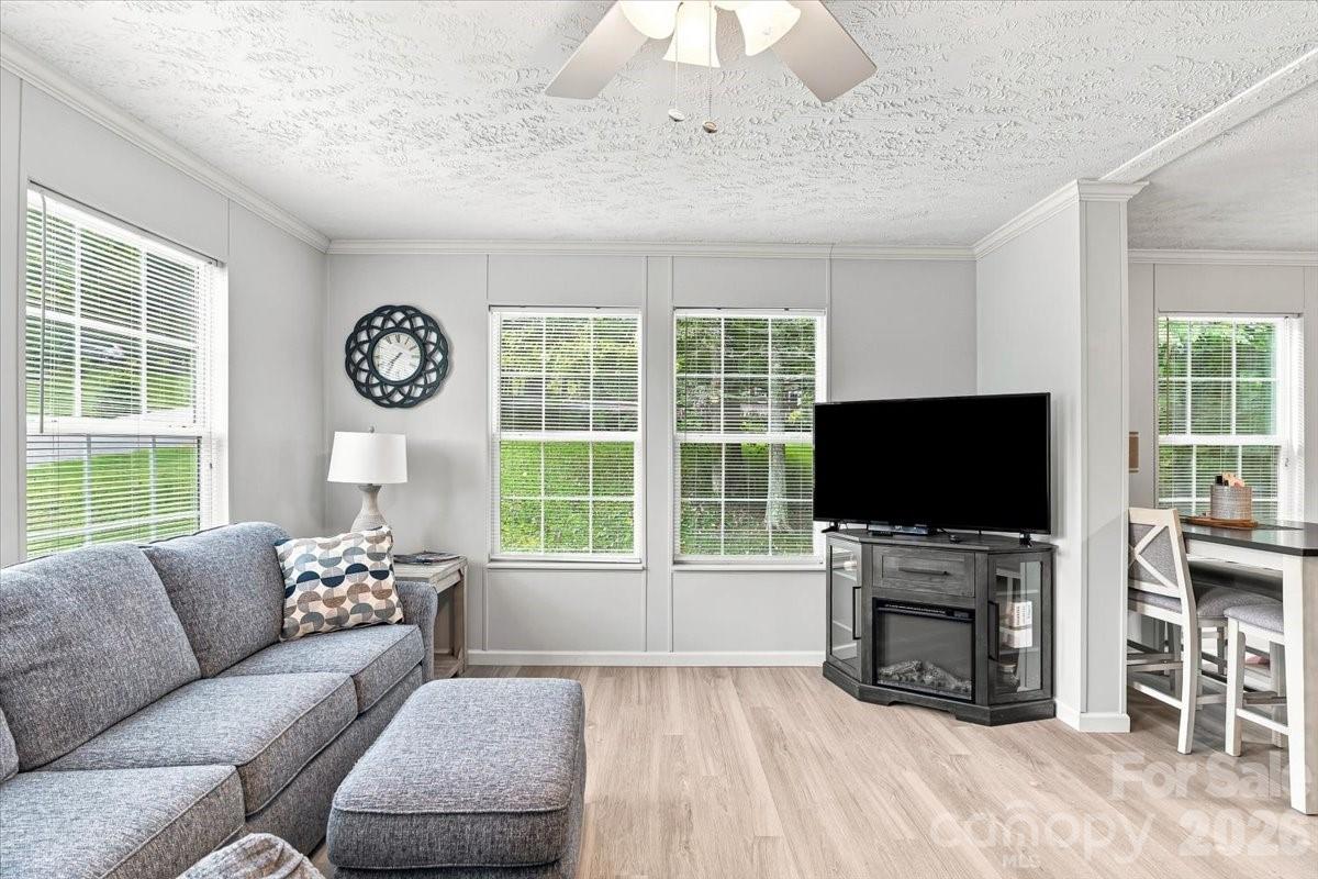 220 Powderhorn Drive