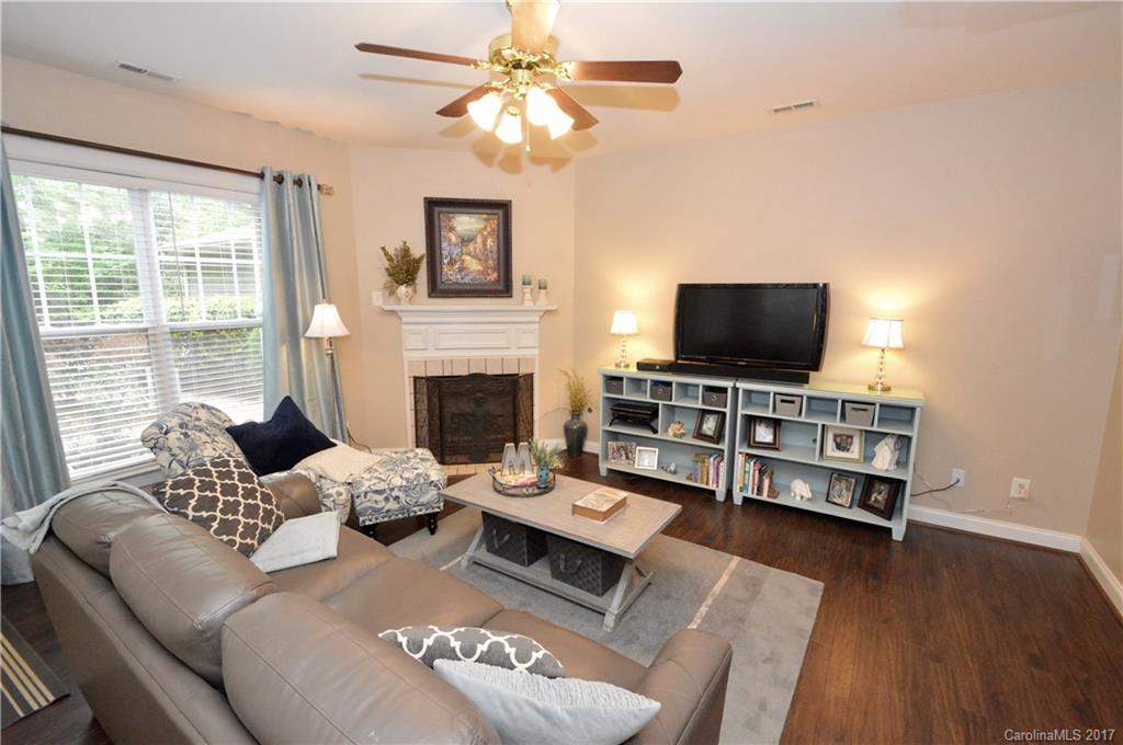 Old Stone Crossing - Residential