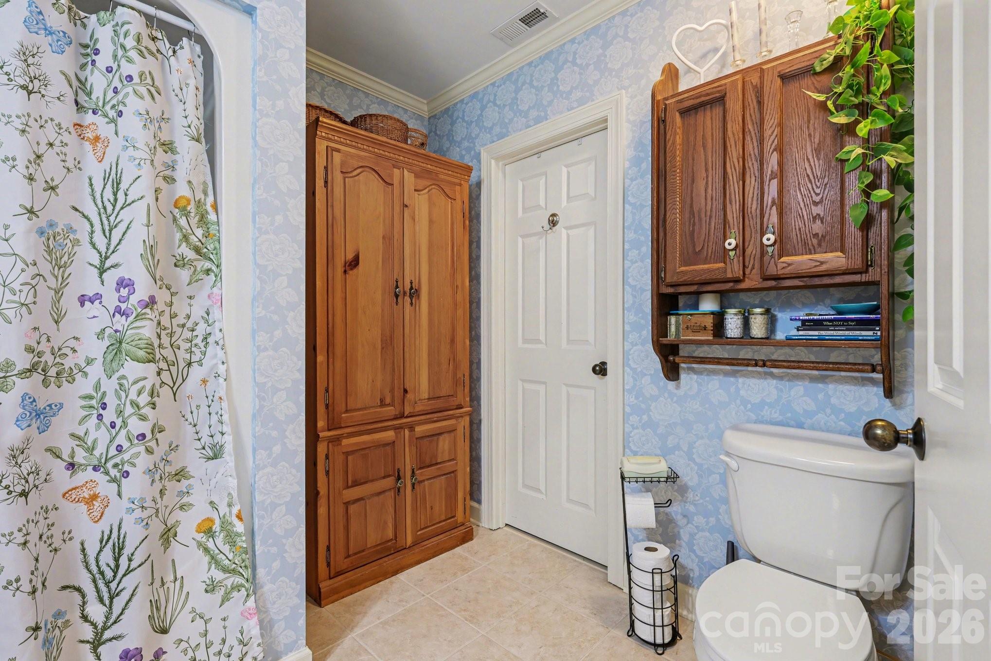 Country Club Woods - Residential