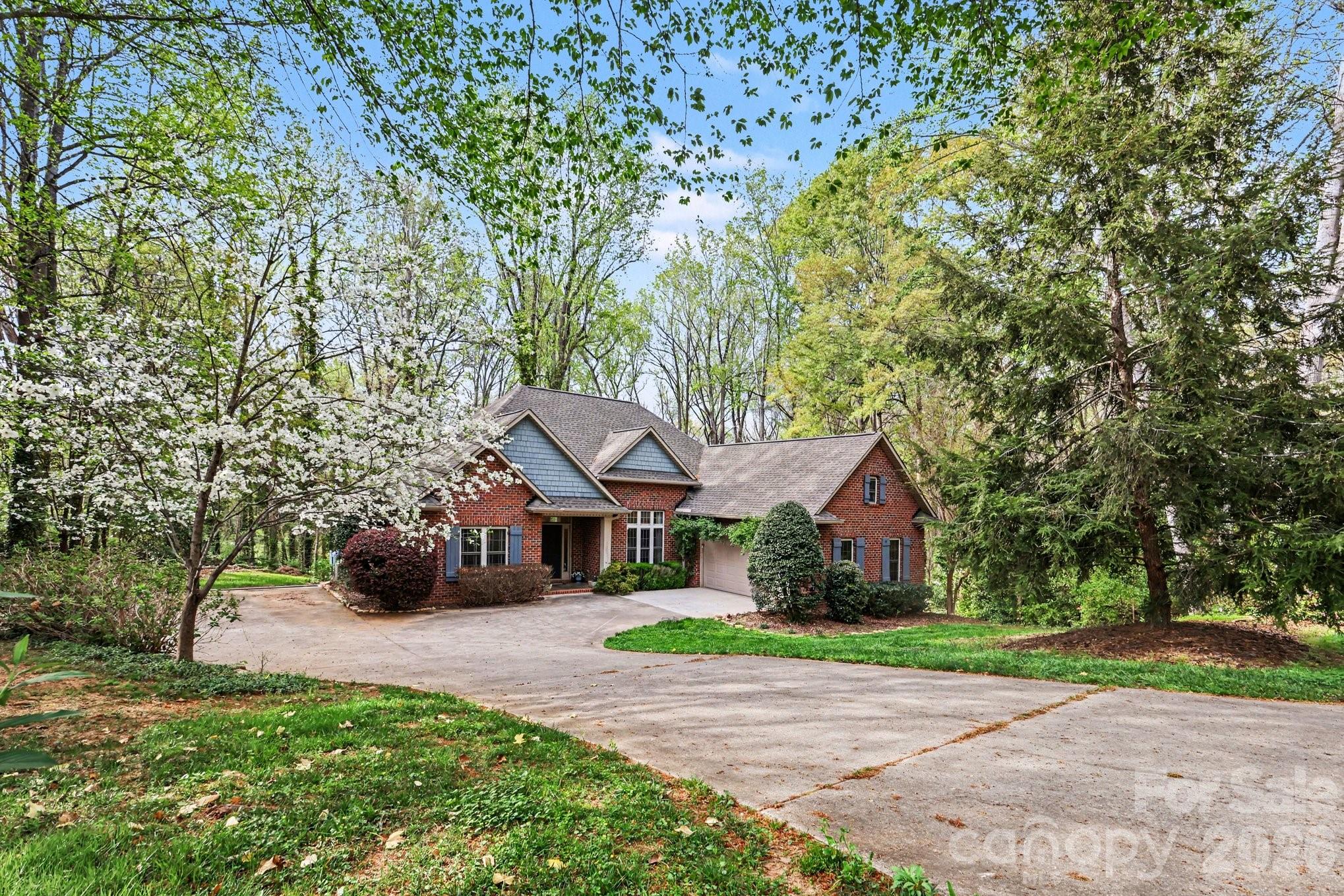 Country Club Woods - Residential