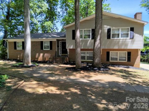 Photo of 2010 Saratoga Drive #5, Gastonia, NC 28056 (MLS # 4377460)