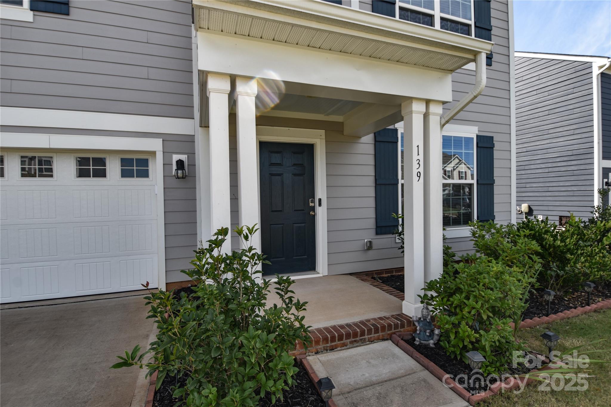 139 W Neel Ranch Road