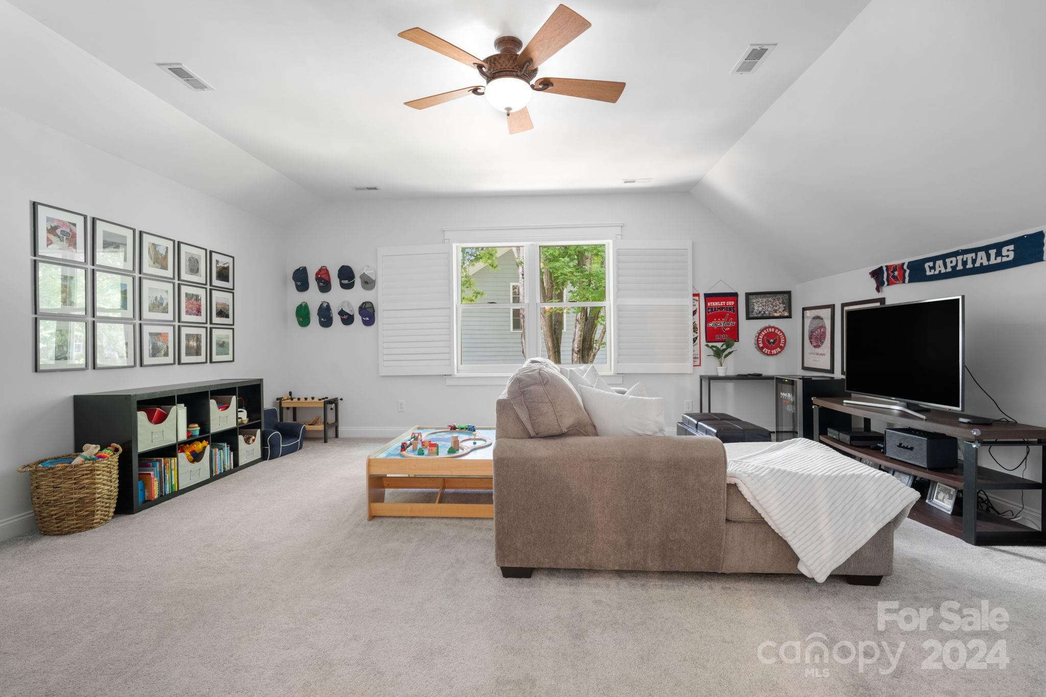 Hunters Run - Residential