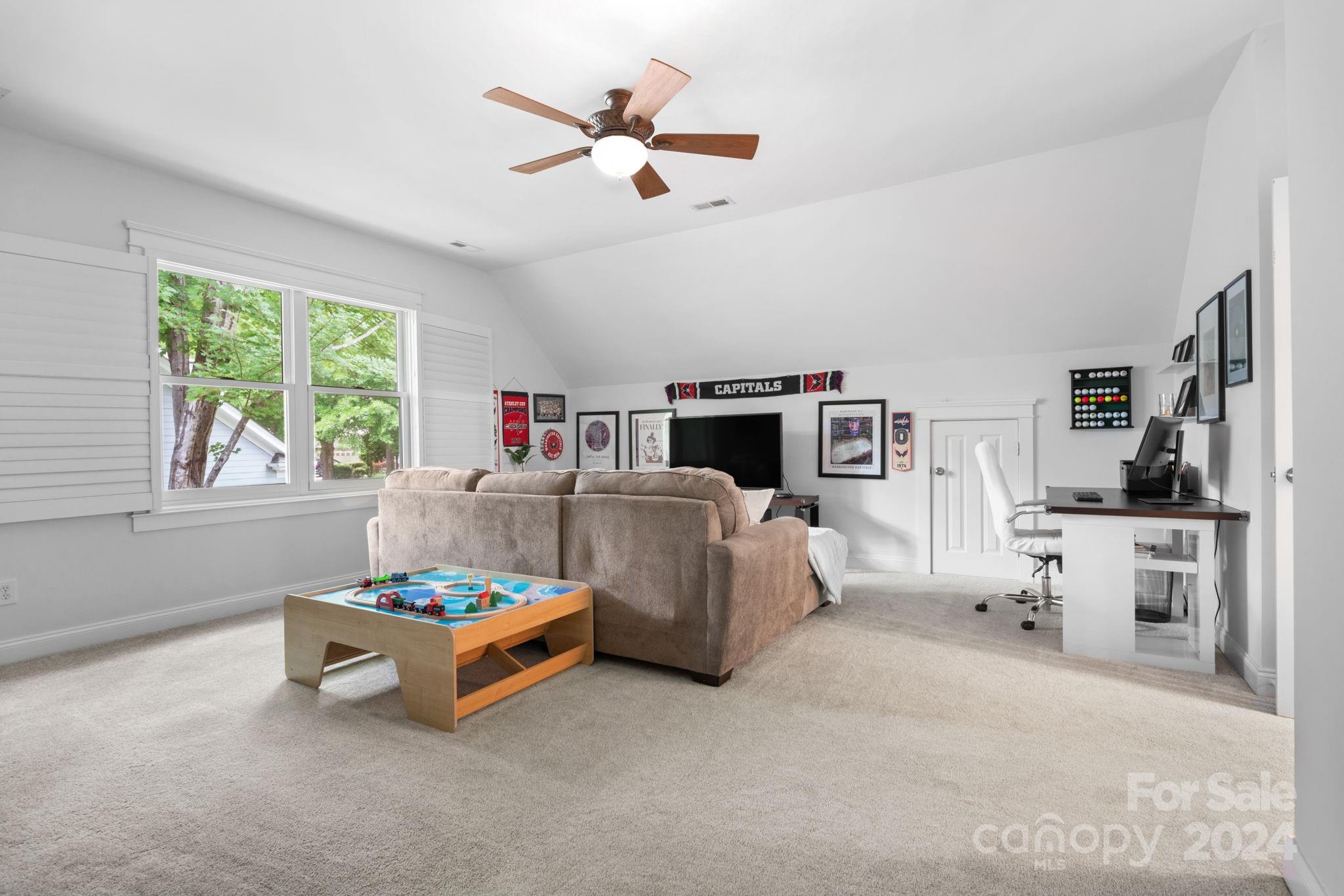 Hunters Run - Residential