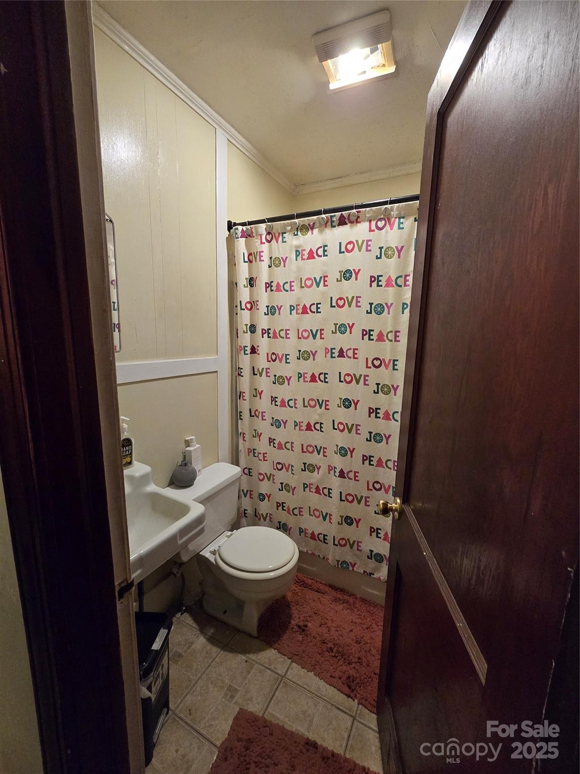 927 & 929 Richard Street