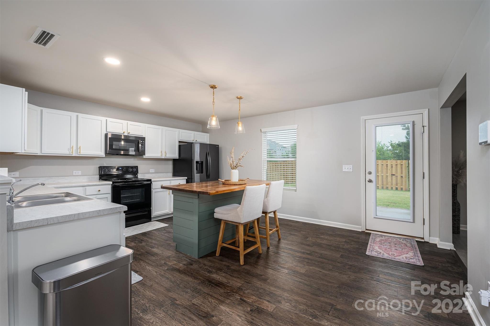 Hidden Lakes - Residential