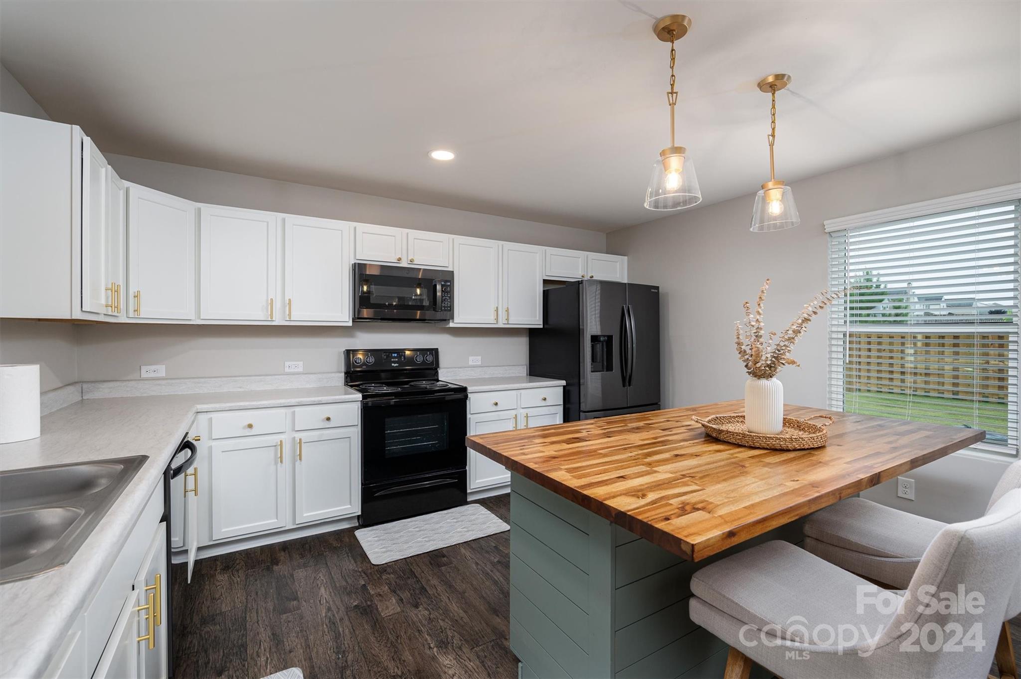 Hidden Lakes - Residential