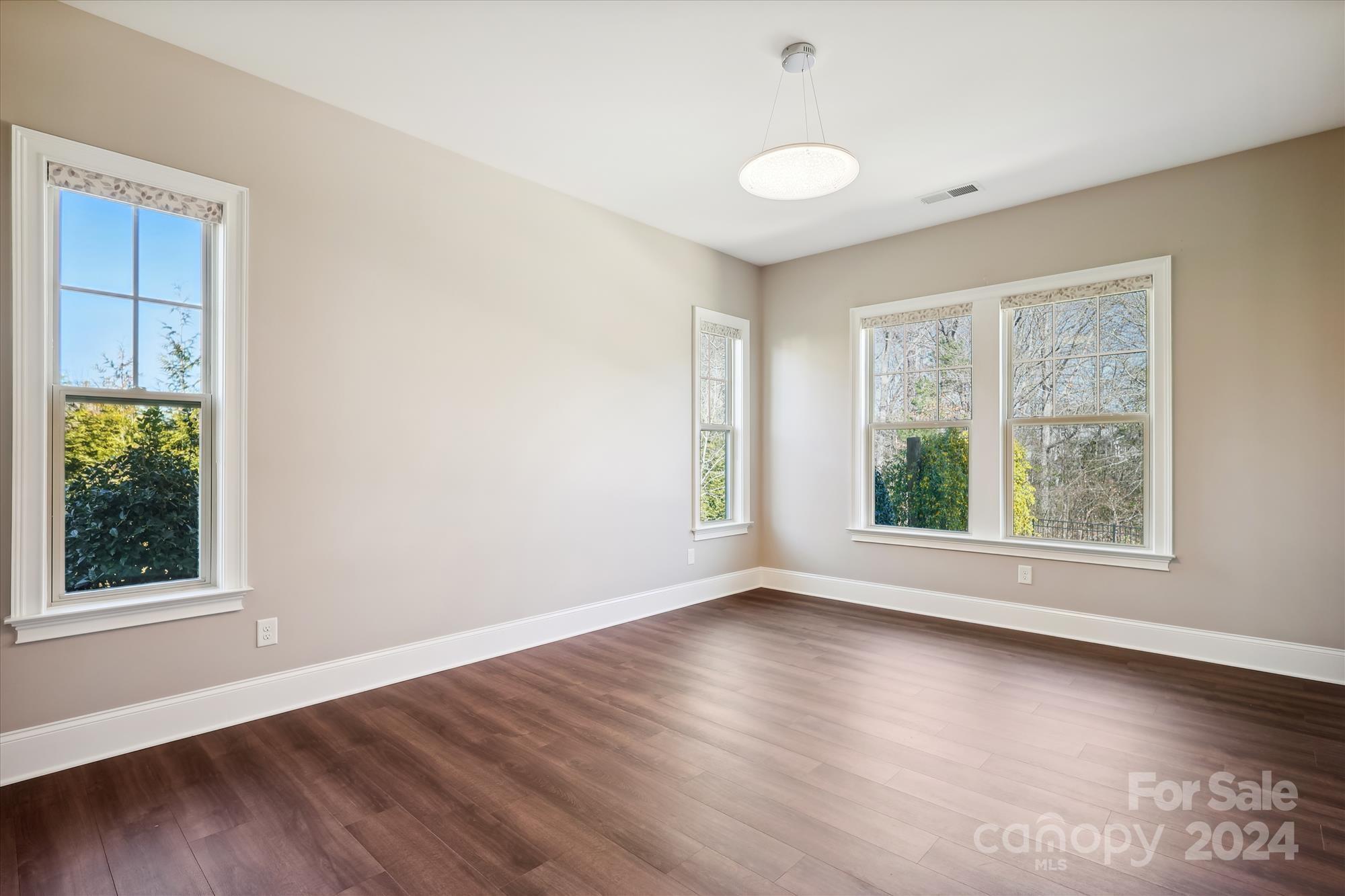 Ladera - Residential