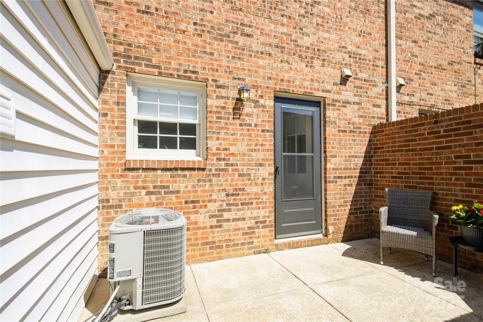 Carriage House - Residential