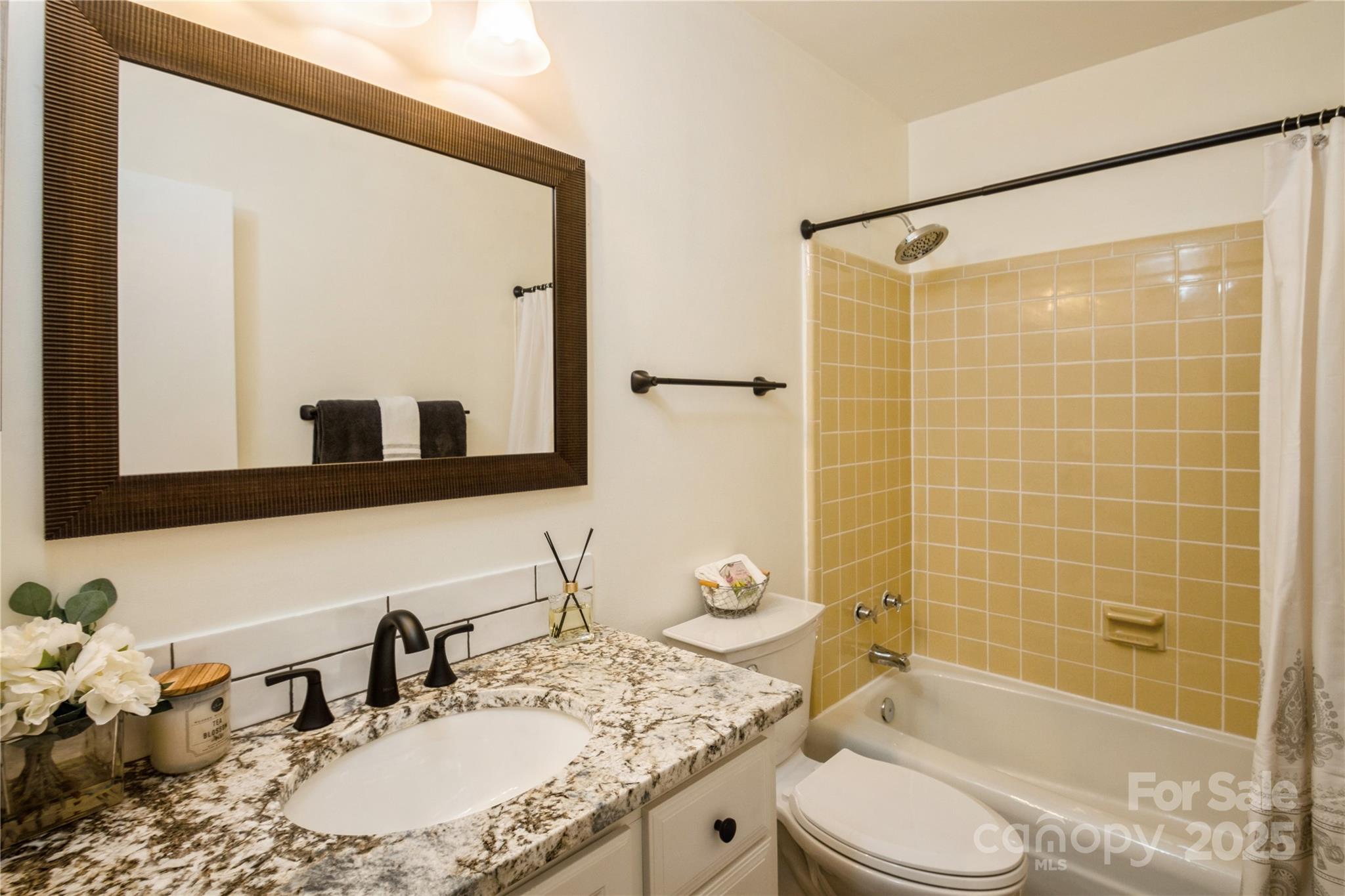 Carriage House - Residential