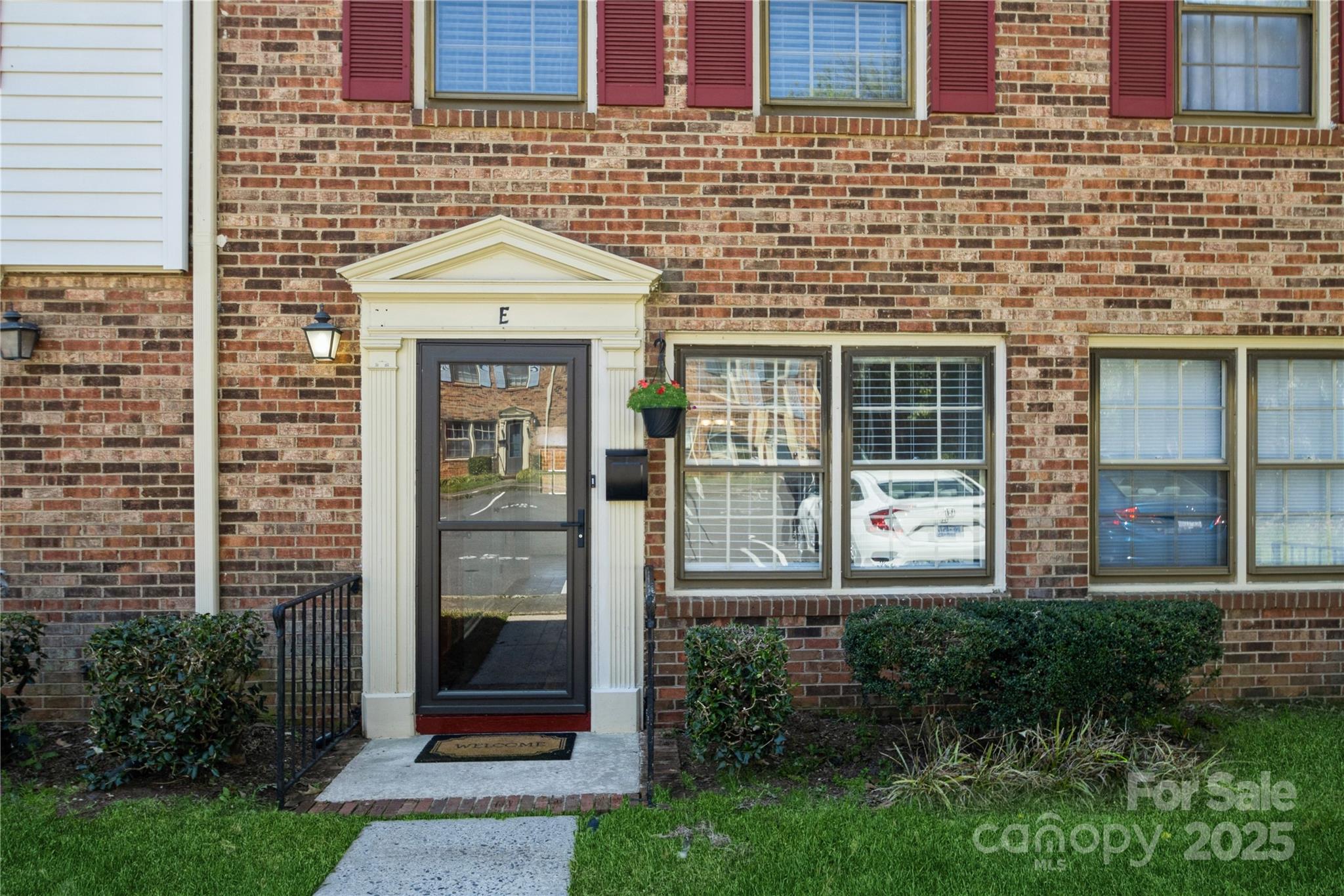 Carriage House - Residential