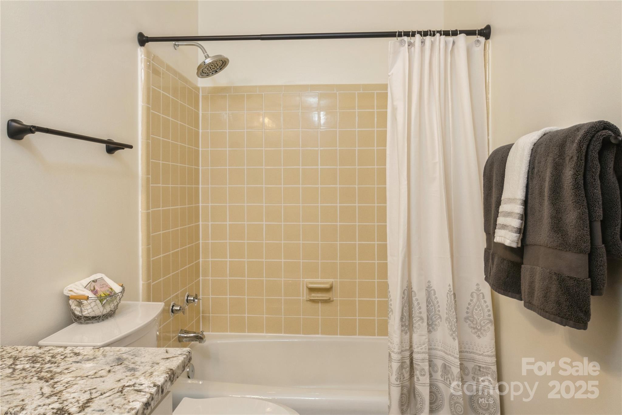 Carriage House - Residential