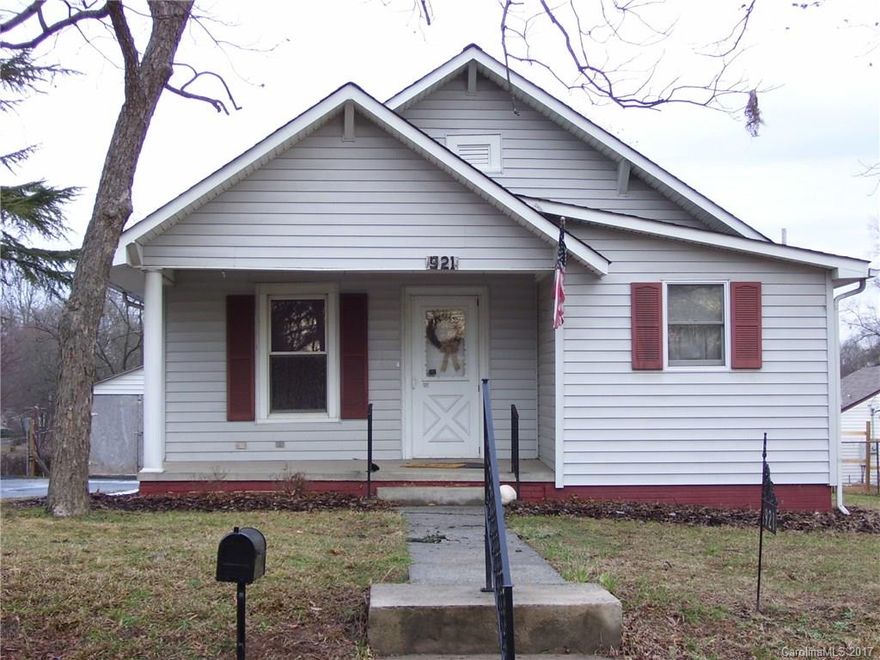 Great home for the savvy investor or the first time buyer.  Roomy 2BR, 1.5BA in a convenient location.  Needs some updating but is move in ready...