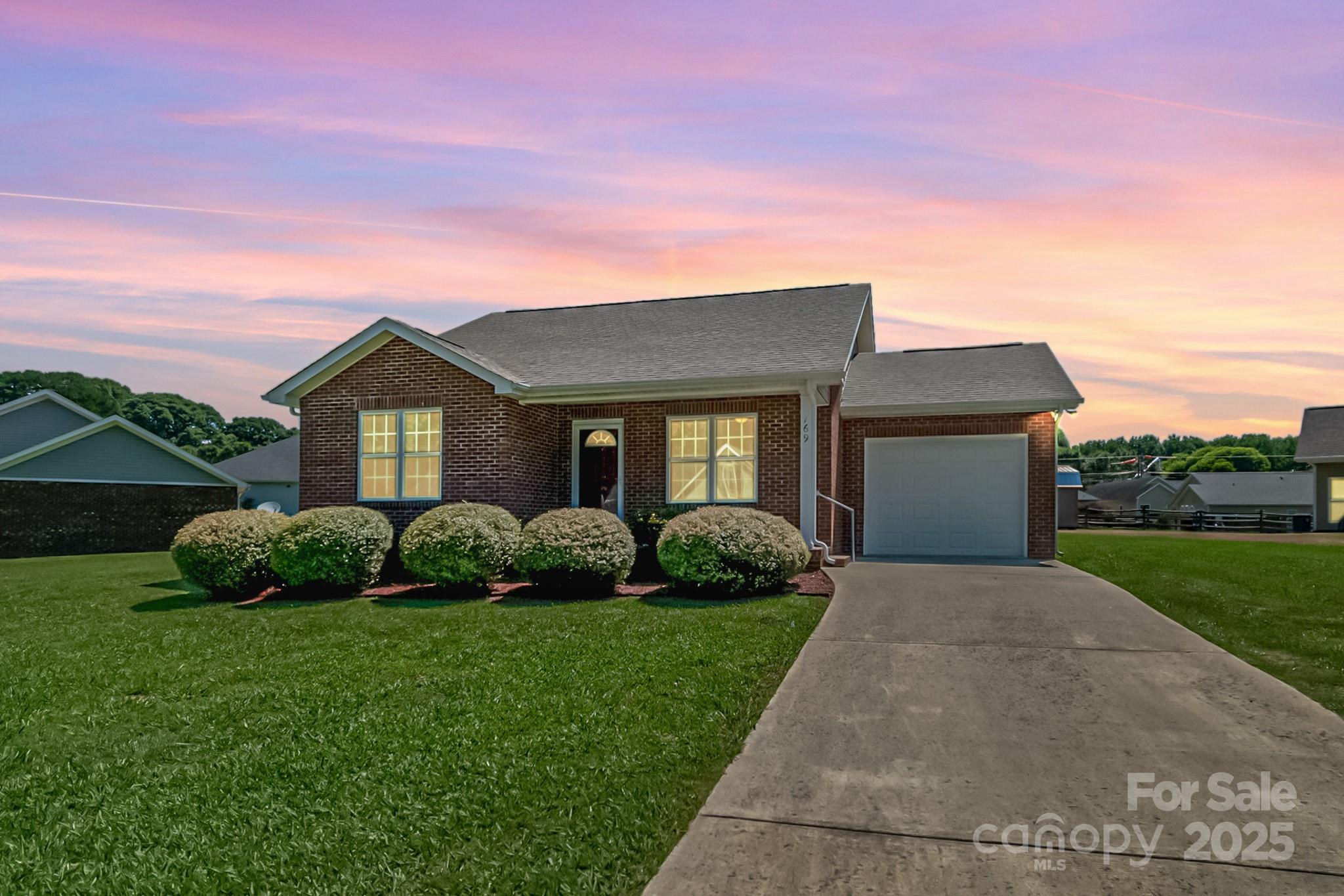 Abis Place - Residential