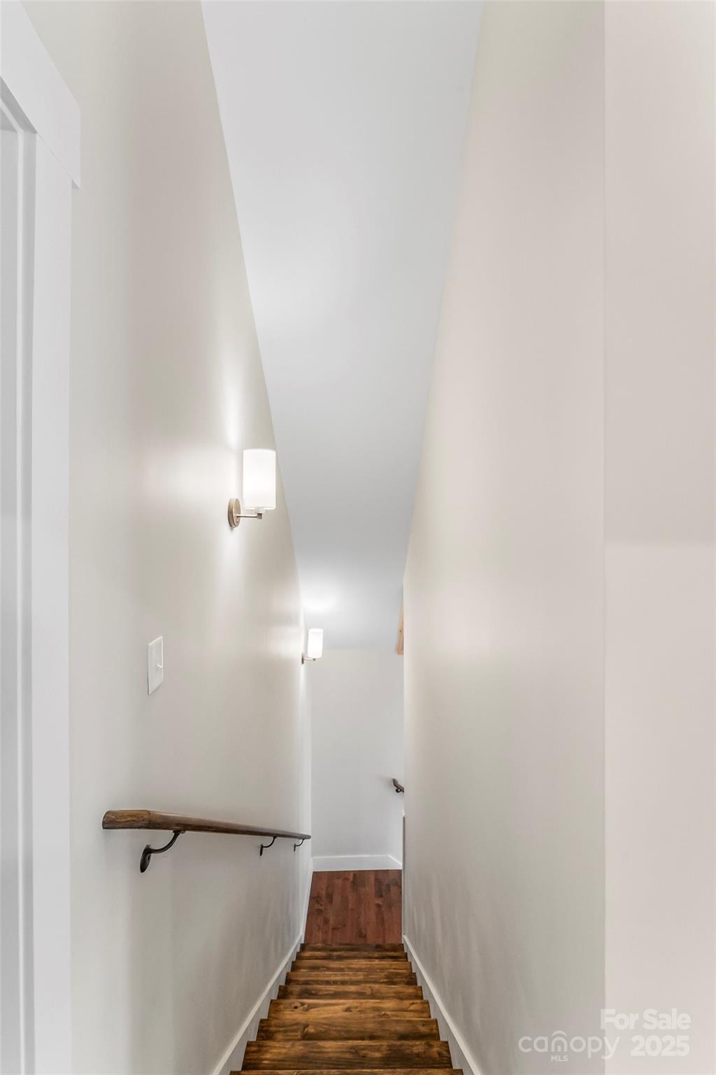 Linville Falls Mountain Club and Preserve - Residential